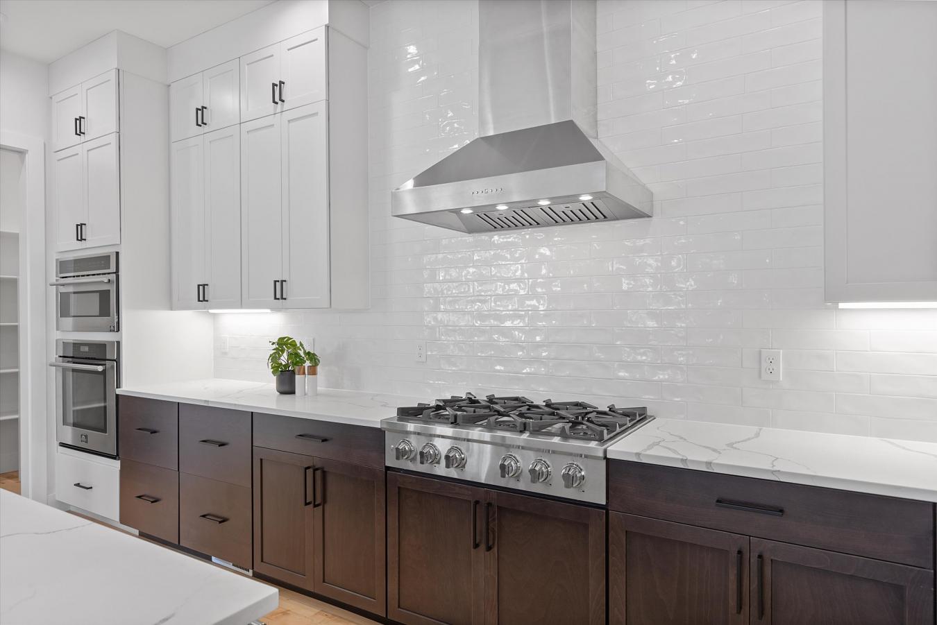 Lake Oswego, Multnomah, 97035, United States, 4 Bedrooms Bedrooms, ,3 BathroomsBathrooms,Residential,For Sale,1953208