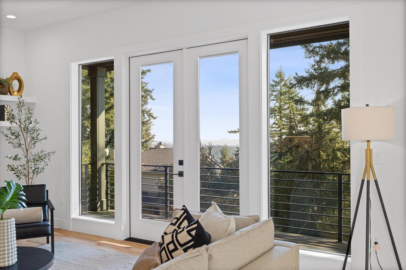 Lake Oswego, Multnomah, 97035, United States, 4 Bedrooms Bedrooms, ,3 BathroomsBathrooms,Residential,For Sale,1953208
