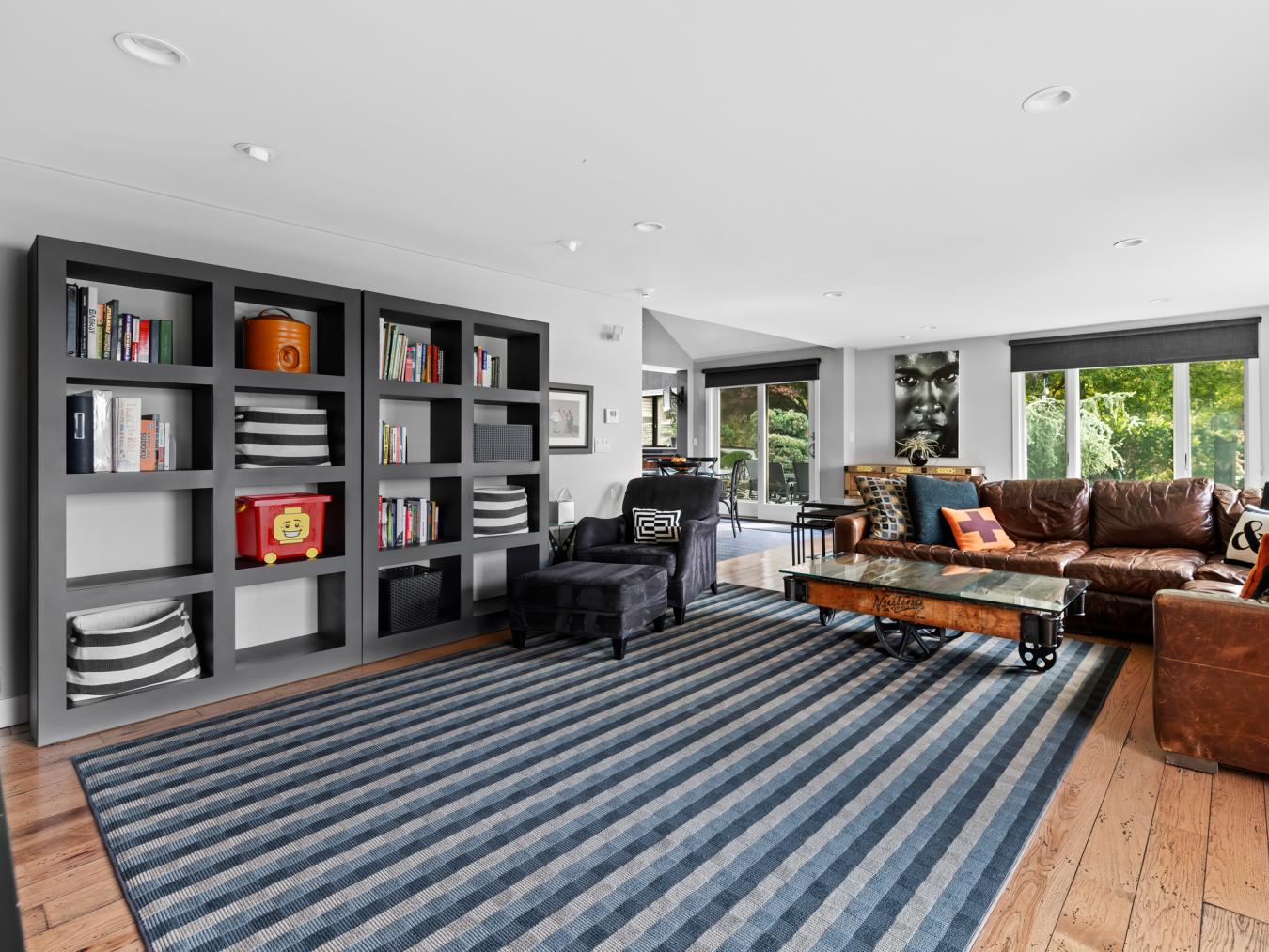 Smithfield, Providence, 02917, United States, 3 Bedrooms Bedrooms, ,2 BathroomsBathrooms,Residential,For Sale,1953585