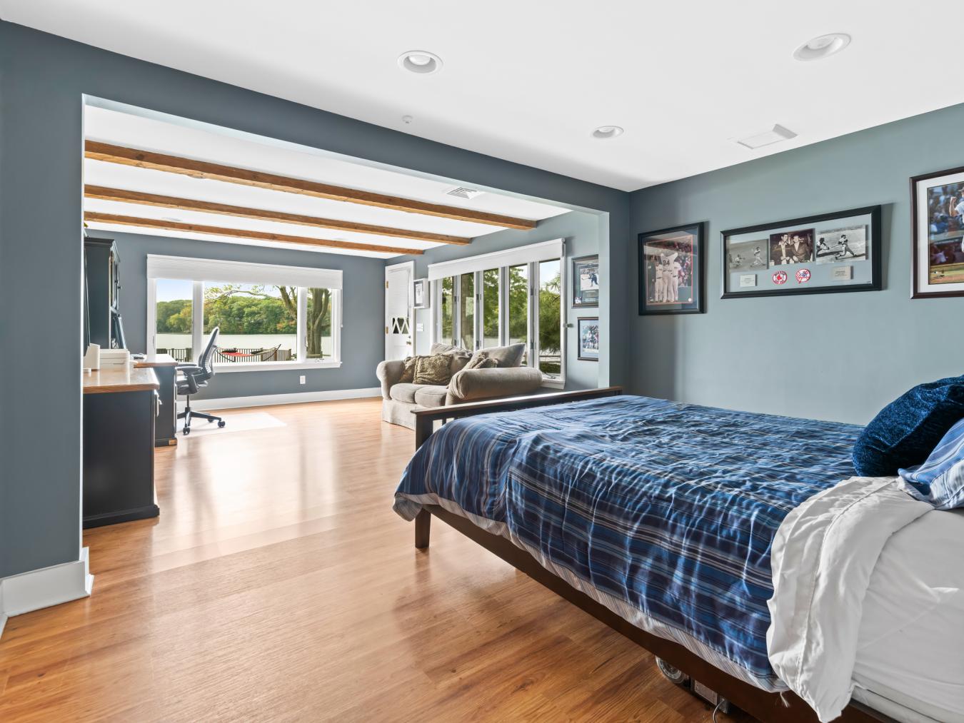 Smithfield, Providence, 02917, United States, 3 Bedrooms Bedrooms, ,2 BathroomsBathrooms,Residential,For Sale,1953585