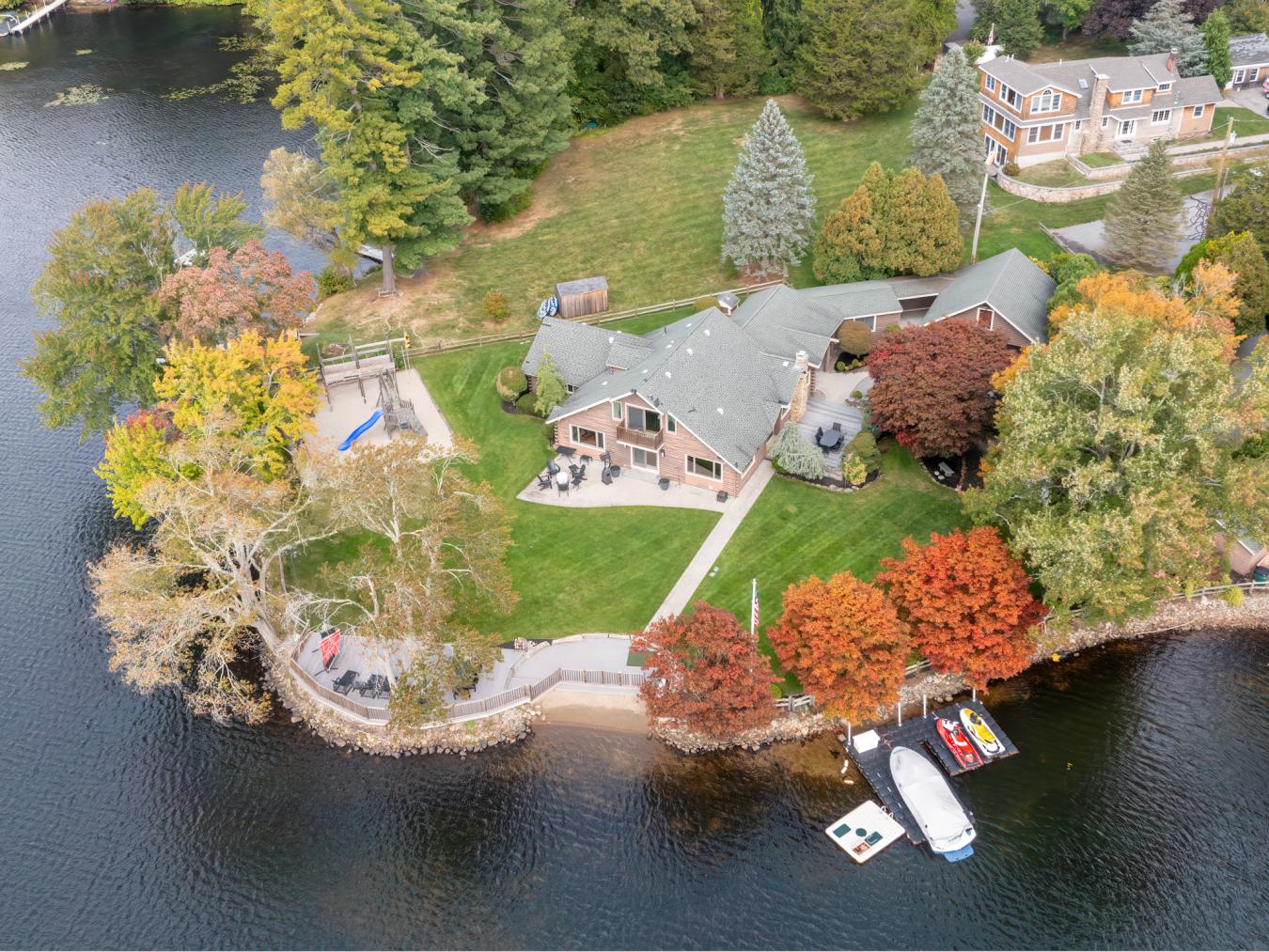 Smithfield, Providence, 02917, United States, 3 Bedrooms Bedrooms, ,2 BathroomsBathrooms,Residential,For Sale,1953585