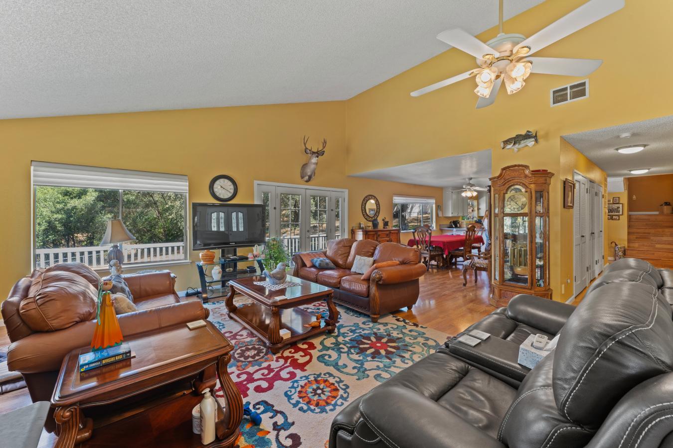 Smartsville, Nevada, 95977, United States, 6 Bedrooms Bedrooms, ,2 BathroomsBathrooms,Residential,For Sale,1953203