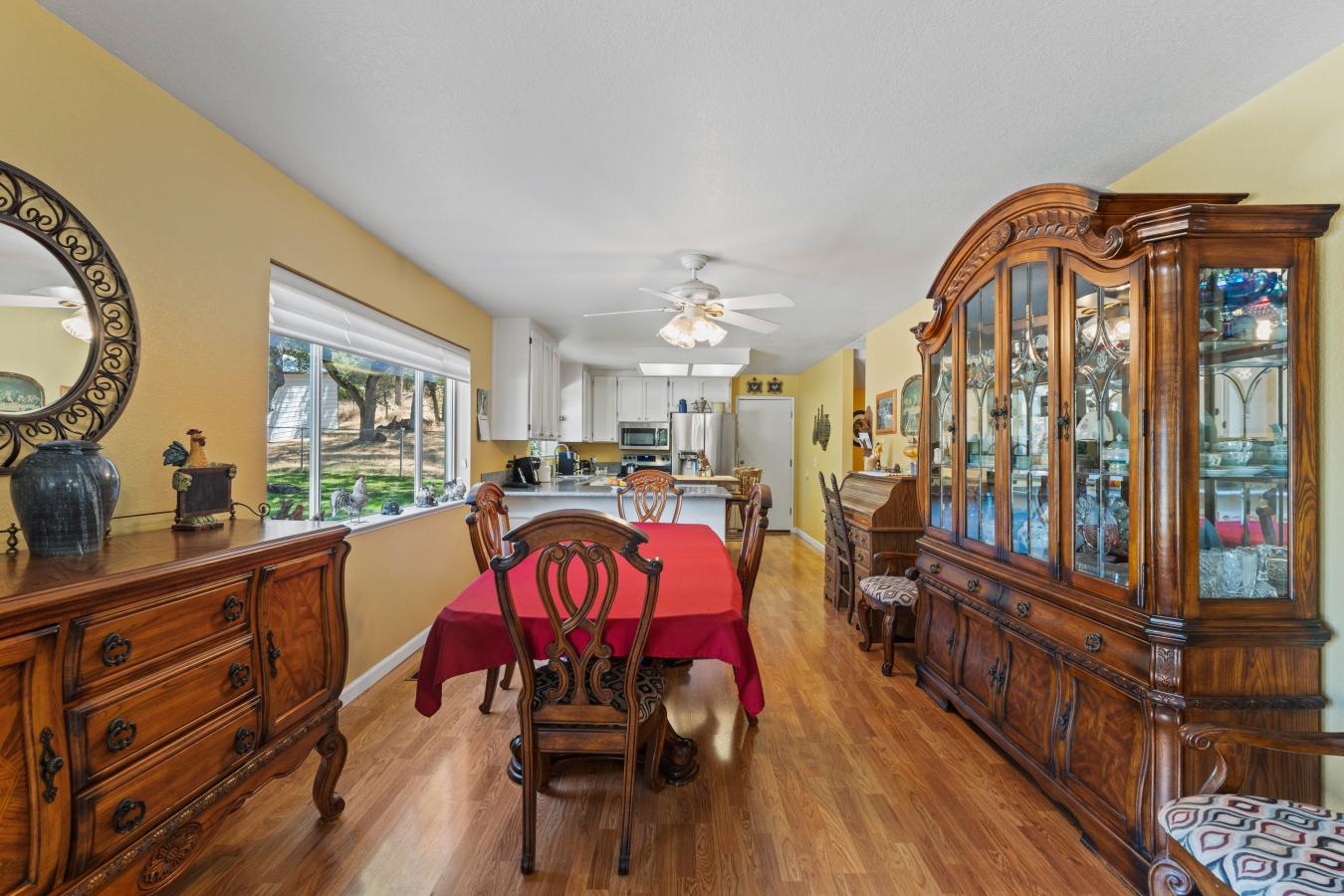 Smartsville, Nevada, 95977, United States, 6 Bedrooms Bedrooms, ,2 BathroomsBathrooms,Residential,For Sale,1953203