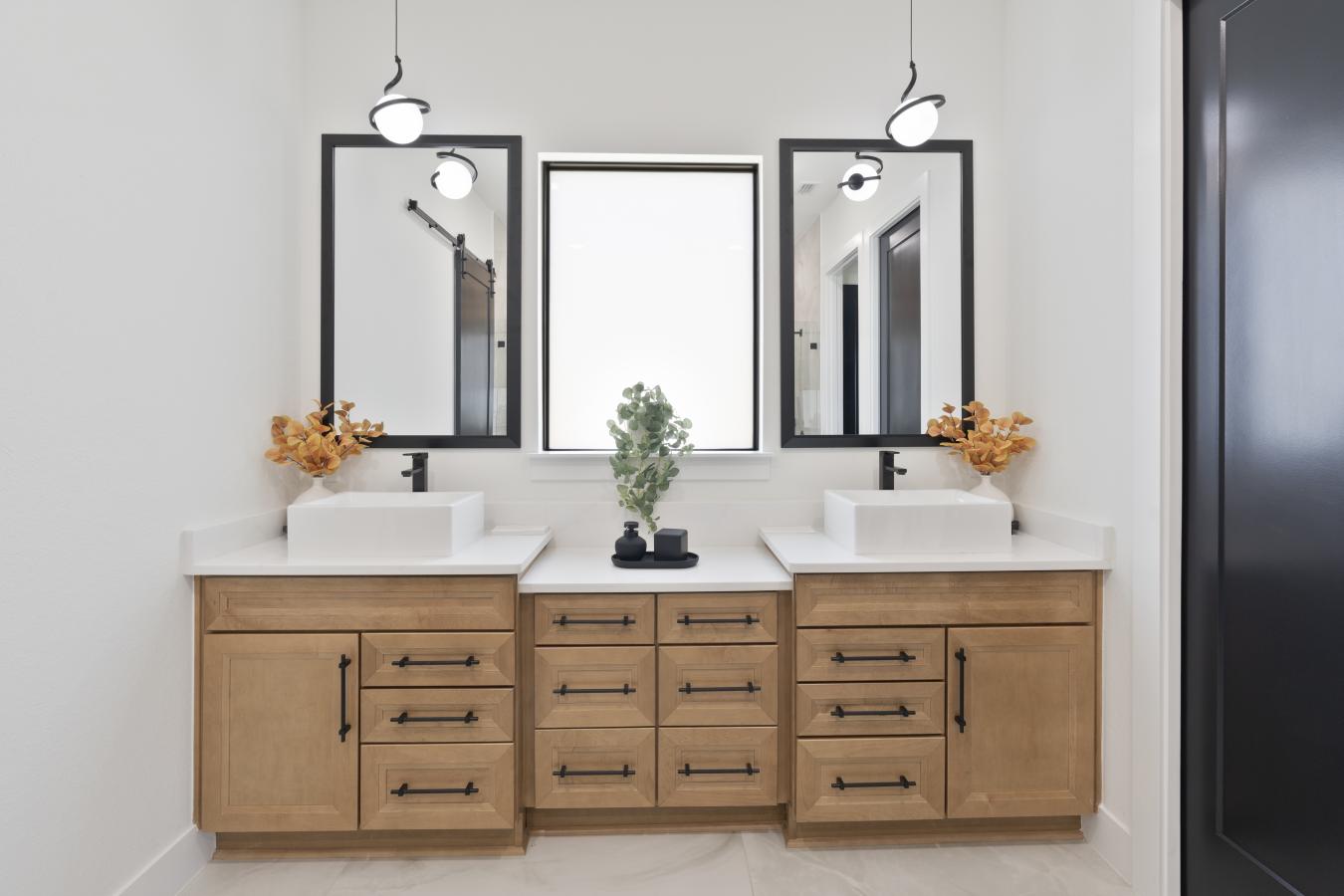 Cape Coral, Lee, 33914, United States, 4 Bedrooms Bedrooms, ,3 BathroomsBathrooms,Residential,For Sale,2011391