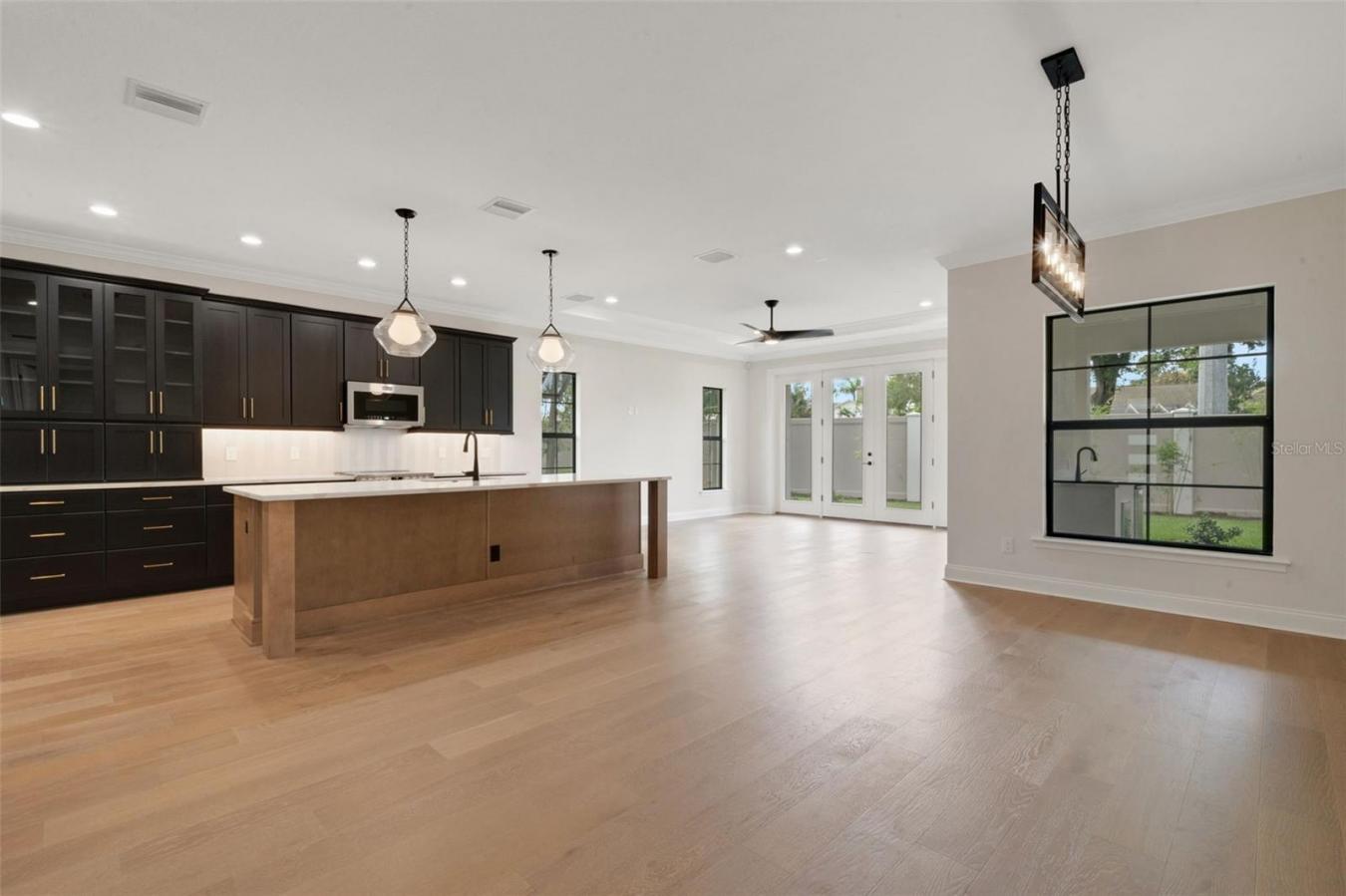 LAKELAND, Polk, 33812, United States, 5 Bedrooms Bedrooms, ,4 BathroomsBathrooms,Residential,For Sale,1953200