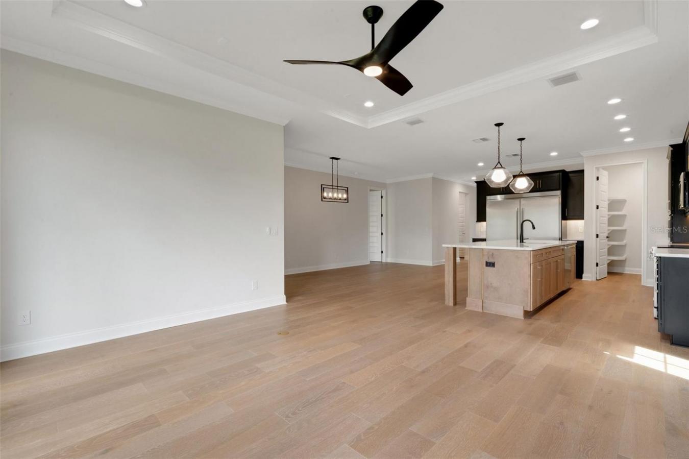 LAKELAND, Polk, 33812, United States, 5 Bedrooms Bedrooms, ,4 BathroomsBathrooms,Residential,For Sale,1953200