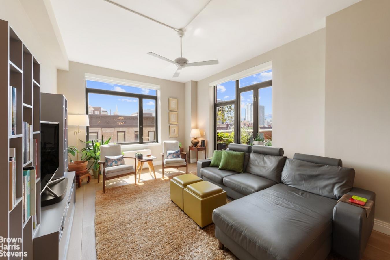 Central Harlem, New York, 10027, United States, 3 Bedrooms Bedrooms, ,2 BathroomsBathrooms,Residential,For Sale,1953198
