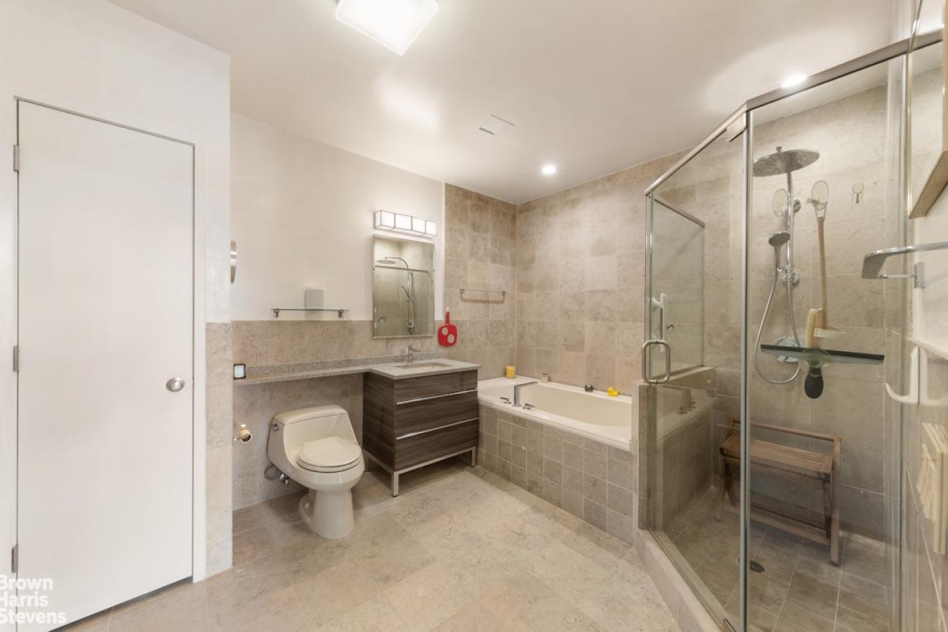 Central Harlem, New York, 10027, United States, 3 Bedrooms Bedrooms, ,2 BathroomsBathrooms,Residential,For Sale,1953198