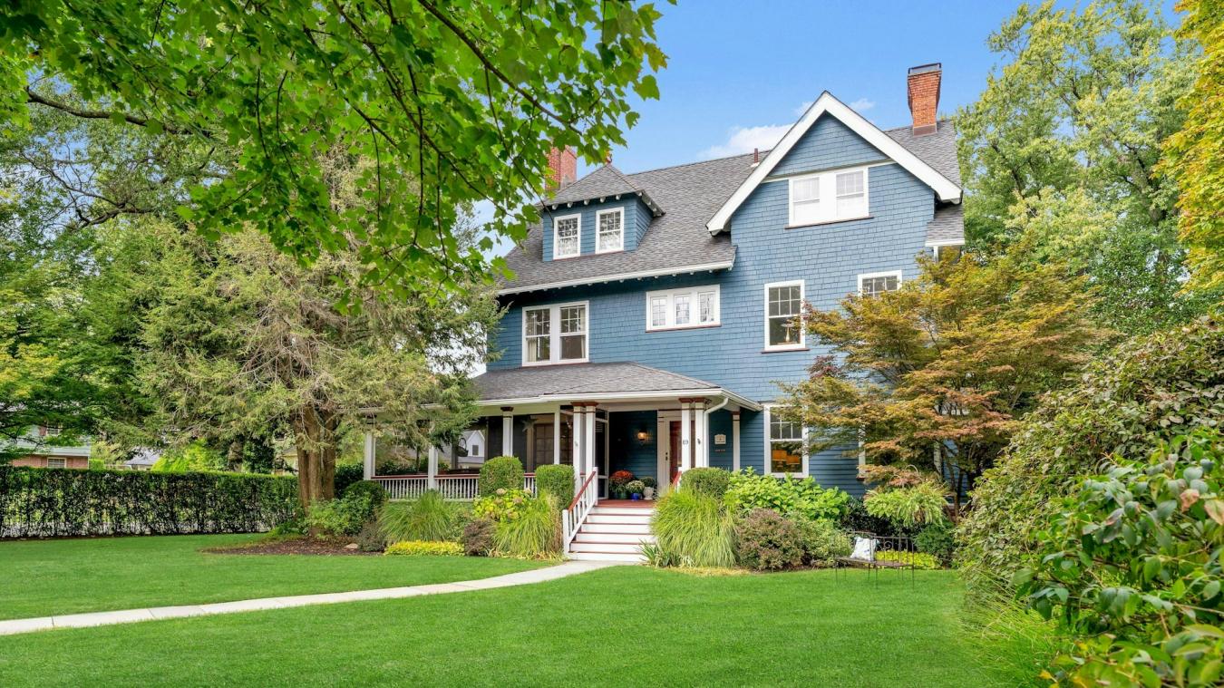 Montclair, New Jersey, 07042, United States, 6 Bedrooms Bedrooms, ,3 BathroomsBathrooms,Residential,For Sale,1953196