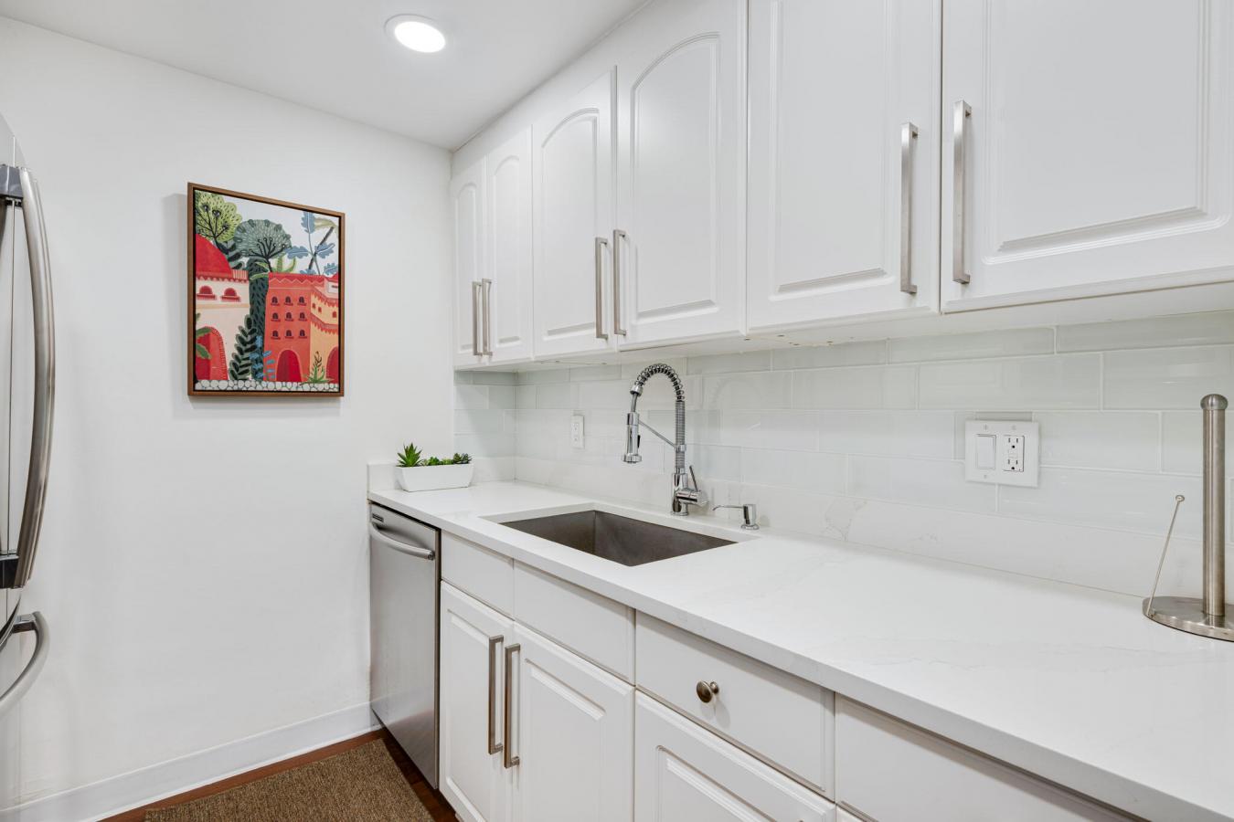 Palm Beach, Florida, 33480, United States, 1 Bedroom Bedrooms, ,1 BathroomBathrooms,Residential,For Sale,1953195