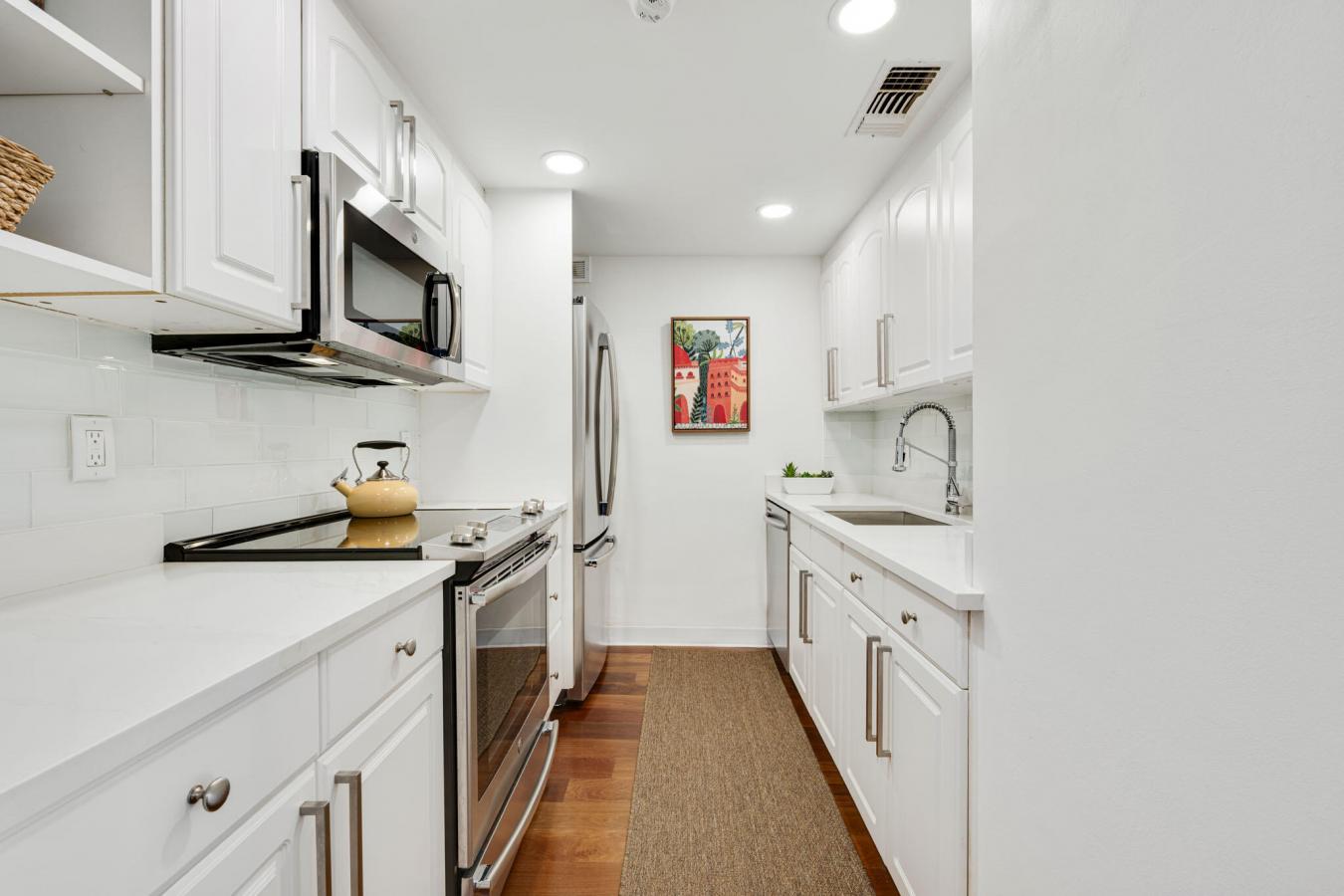 Palm Beach, Florida, 33480, United States, 1 Bedroom Bedrooms, ,1 BathroomBathrooms,Residential,For Sale,1953195