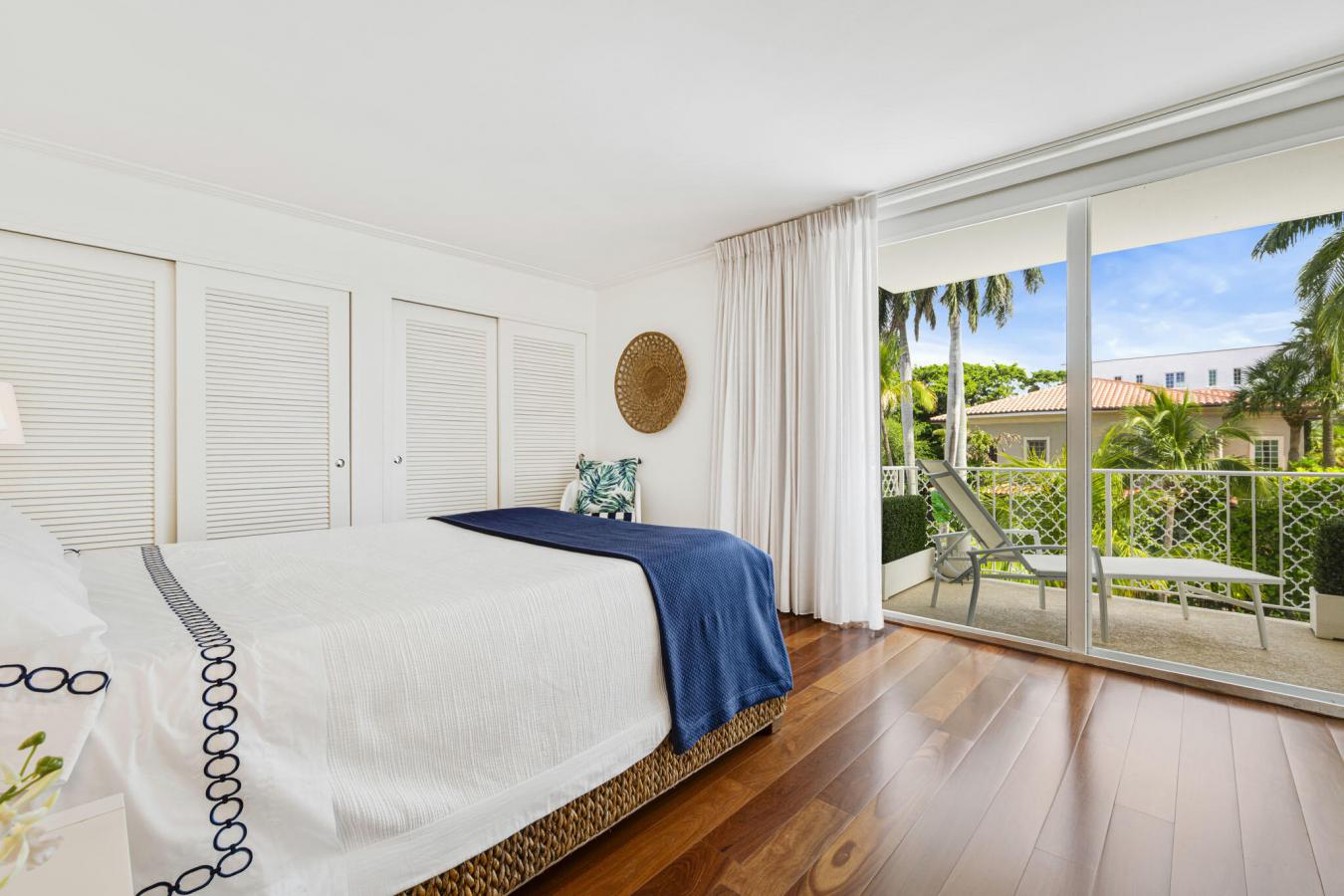 Palm Beach, Florida, 33480, United States, 1 Bedroom Bedrooms, ,1 BathroomBathrooms,Residential,For Sale,1953195