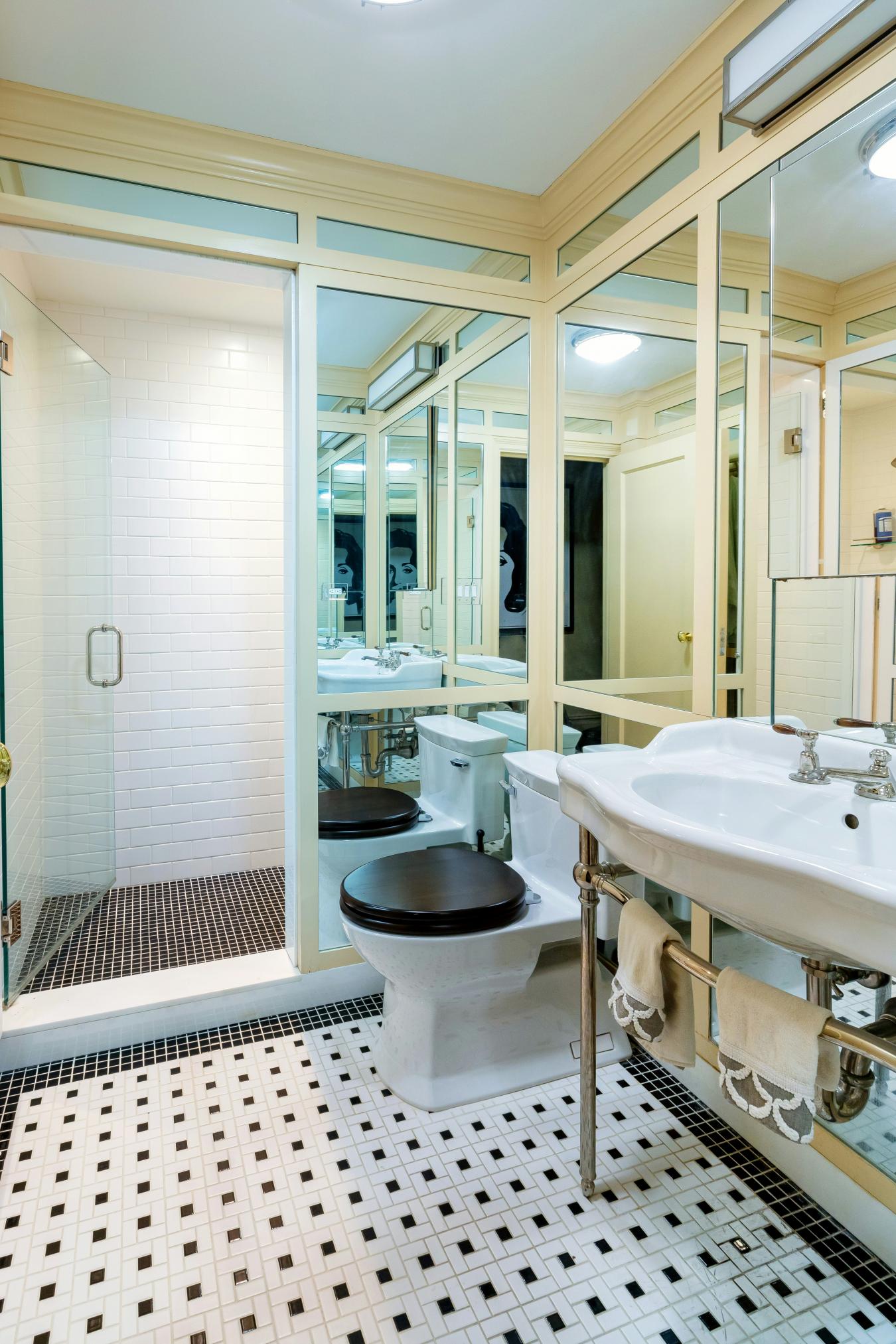 New York, New York, 10022, United States, 3 Bedrooms Bedrooms, ,2 BathroomsBathrooms,Residential,For Sale,1953194