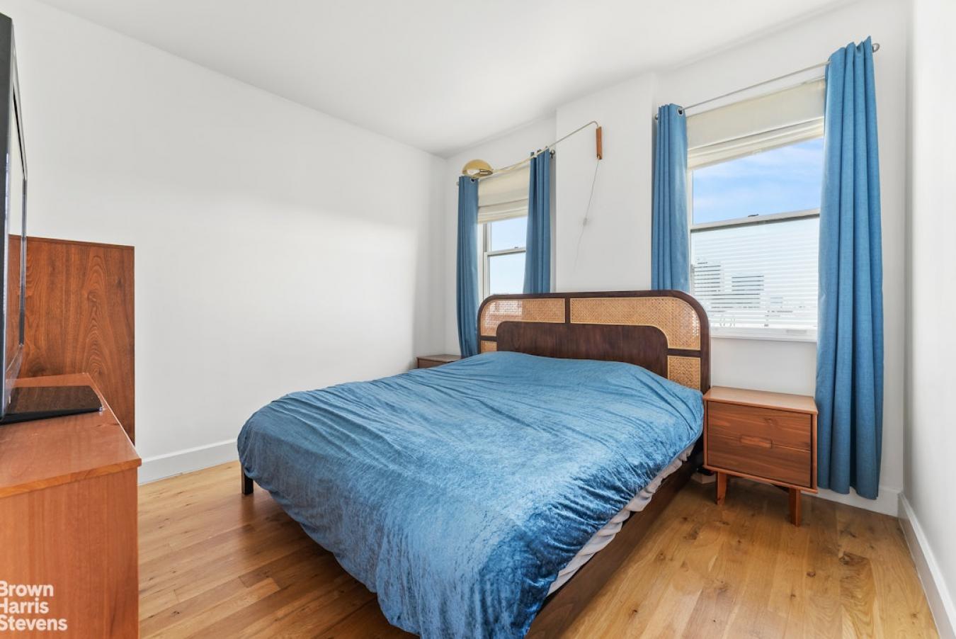 Bushwick, New York, 11237, United States, 2 Bedrooms Bedrooms, ,1 BathroomBathrooms,Residential,For Sale,1953193