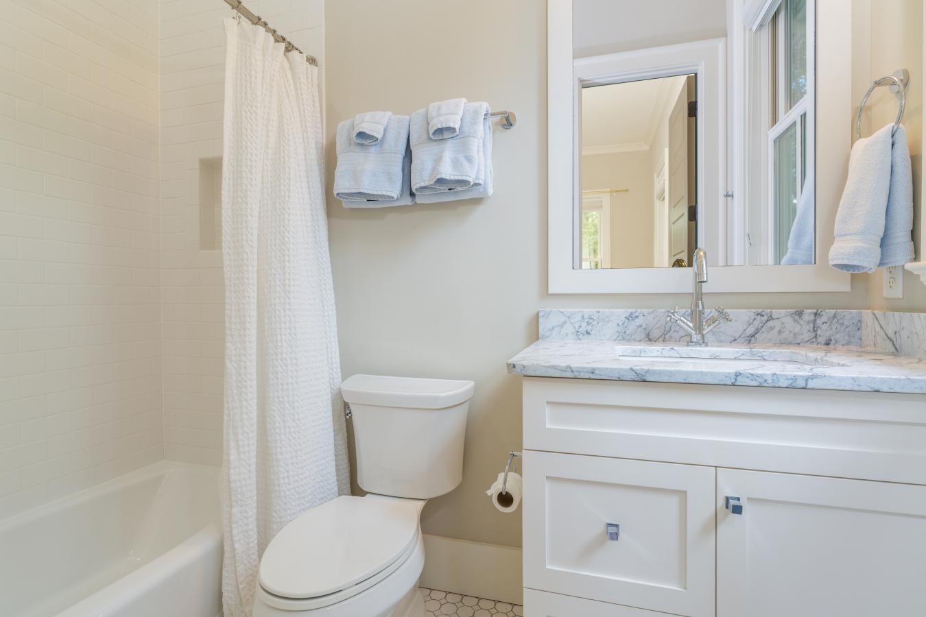 Bluffton, Beaufort, 29910, United States, 4 Bedrooms Bedrooms, ,4 BathroomsBathrooms,Residential,For Sale,1953192