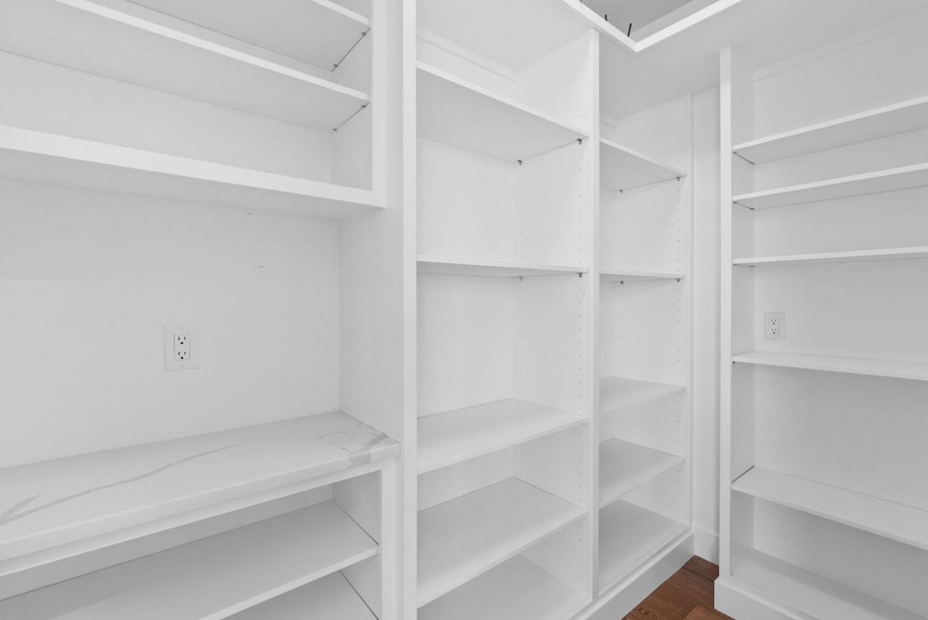 Waunakee, Dane, 53597, United States, 6 Bedrooms Bedrooms, ,3 BathroomsBathrooms,Residential,For Sale,1953575