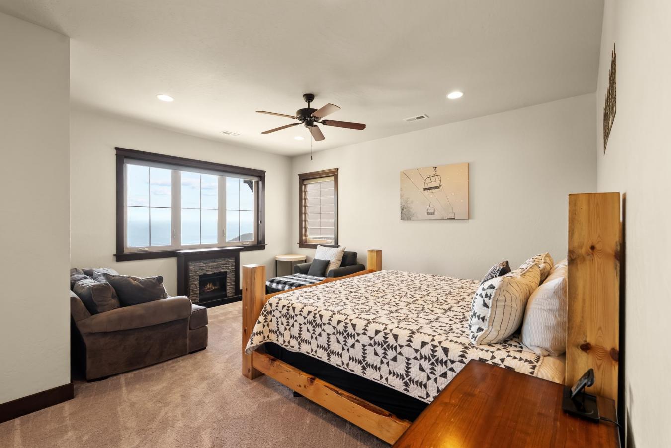 Sandpoint, Bonner, 83864, United States, 4 Bedrooms Bedrooms, ,3 BathroomsBathrooms,Residential,For Sale,1959881