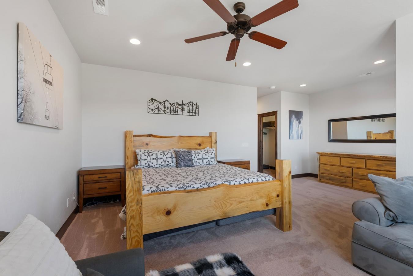 Sandpoint, Bonner, 83864, United States, 4 Bedrooms Bedrooms, ,3 BathroomsBathrooms,Residential,For Sale,1959881