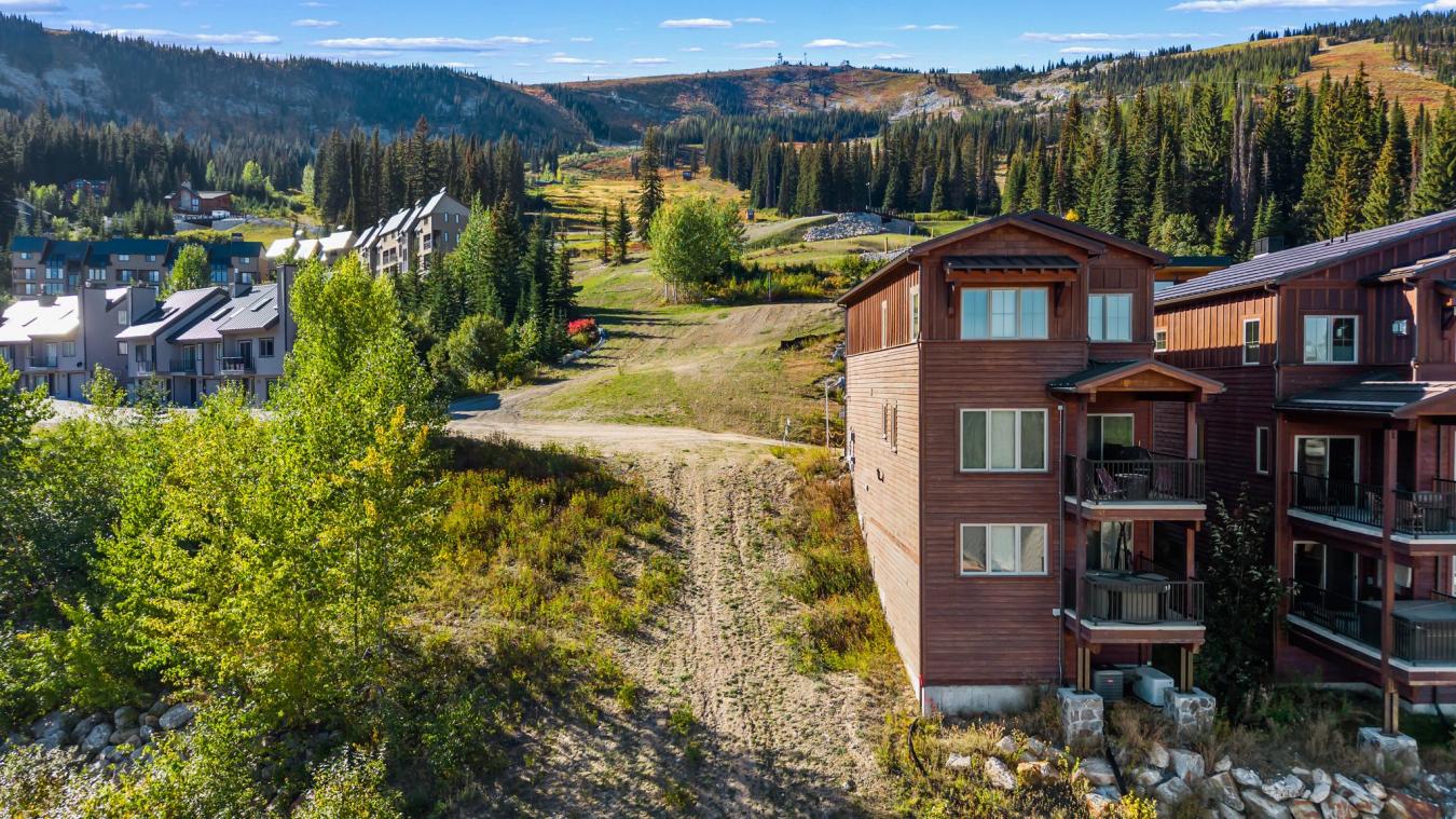 Sandpoint, Bonner, 83864, United States, 4 Bedrooms Bedrooms, ,3 BathroomsBathrooms,Residential,For Sale,1959881