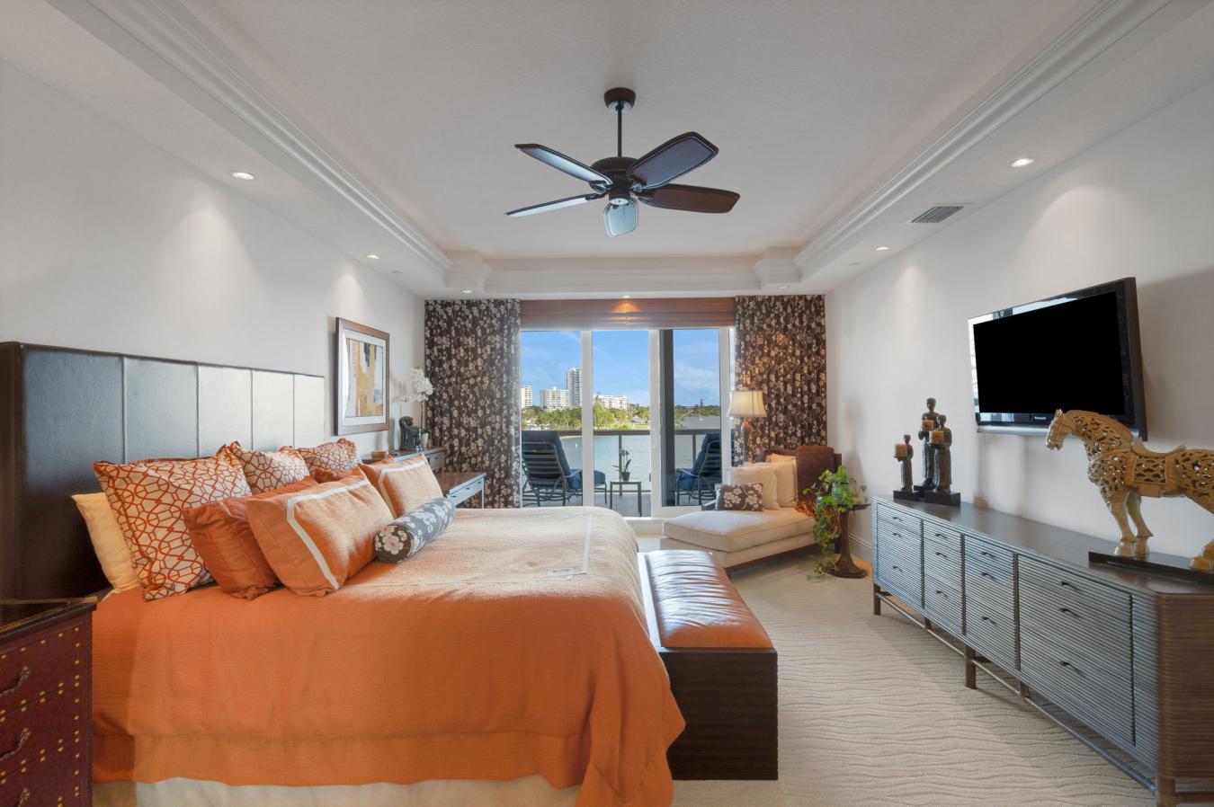 Sarasota, Sarasota, 34236, United States, 3 Bedrooms Bedrooms, ,3 BathroomsBathrooms,Residential,For Sale,1953565