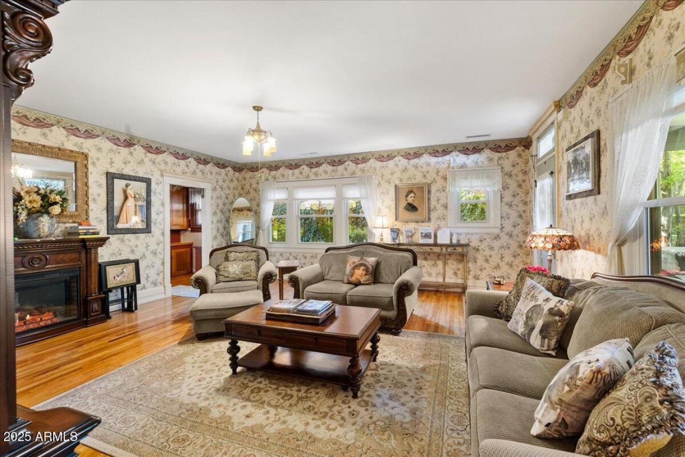 Prescott, Yavapai, 86303, United States, 5 Bedrooms Bedrooms, ,2 BathroomsBathrooms,Residential,For Sale,1953561