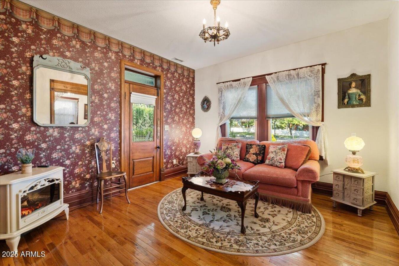 Prescott, Yavapai, 86303, United States, 5 Bedrooms Bedrooms, ,2 BathroomsBathrooms,Residential,For Sale,1953561