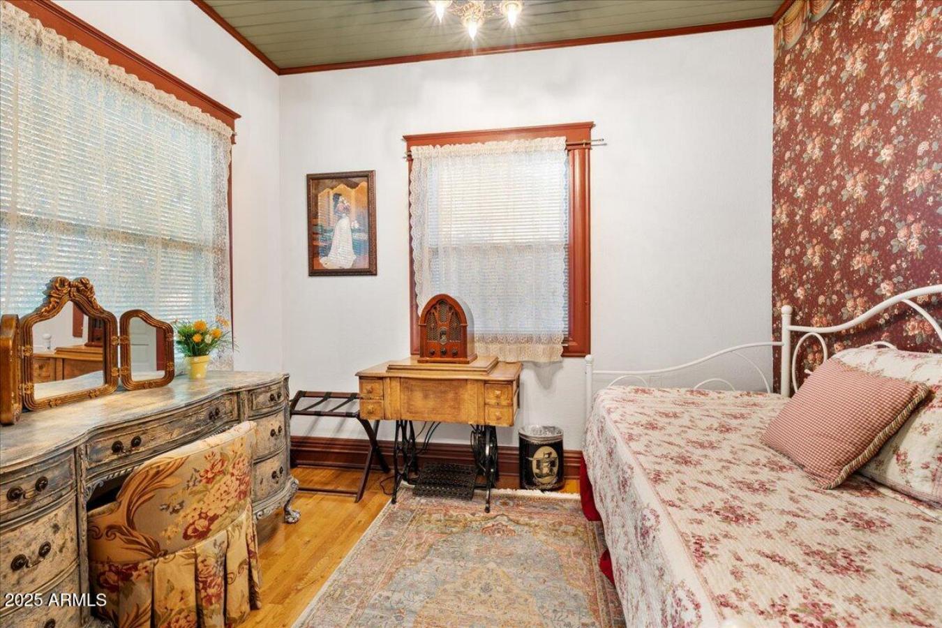 Prescott, Yavapai, 86303, United States, 5 Bedrooms Bedrooms, ,2 BathroomsBathrooms,Residential,For Sale,1953561