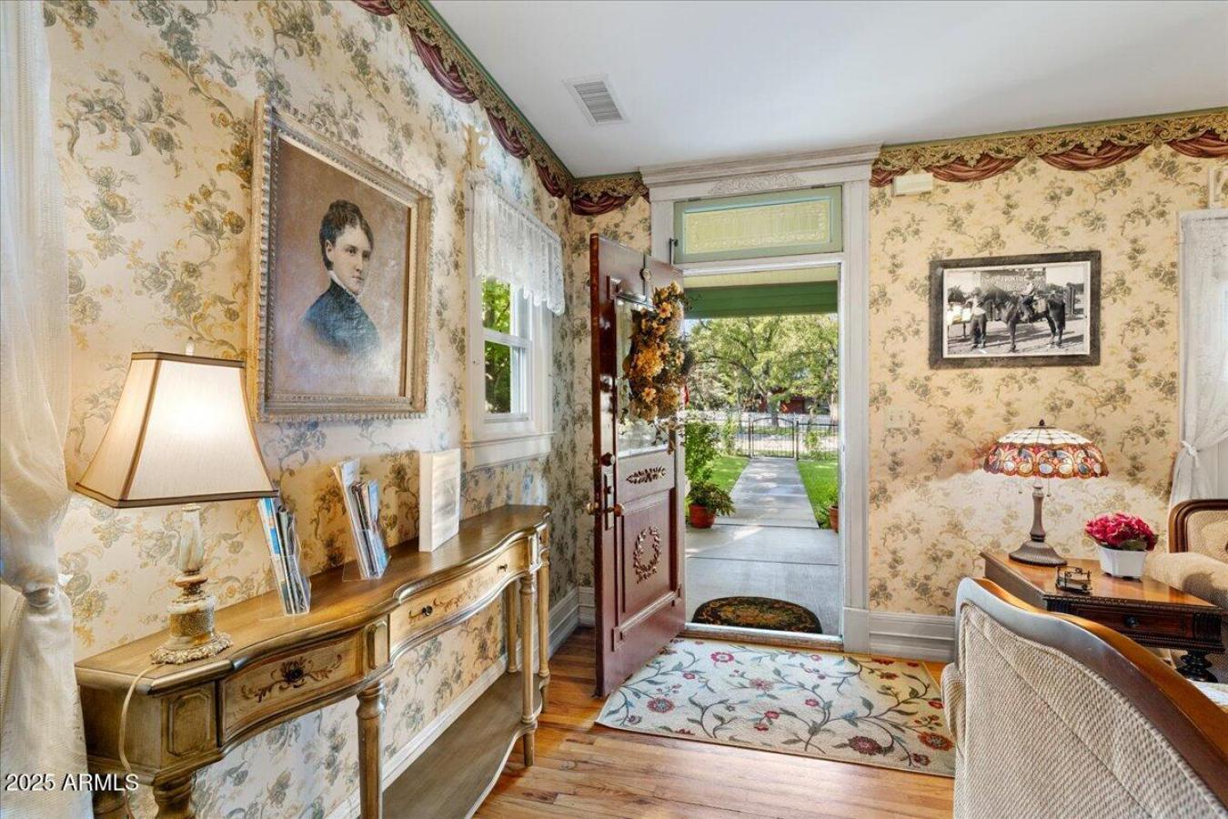 Prescott, Yavapai, 86303, United States, 5 Bedrooms Bedrooms, ,2 BathroomsBathrooms,Residential,For Sale,1953561