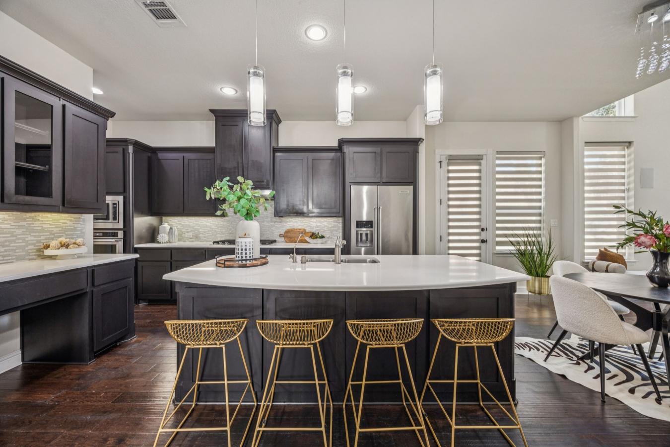 Plano, Denton, 75024, United States, 4 Bedrooms Bedrooms, ,3 BathroomsBathrooms,Residential,For Sale,1953560