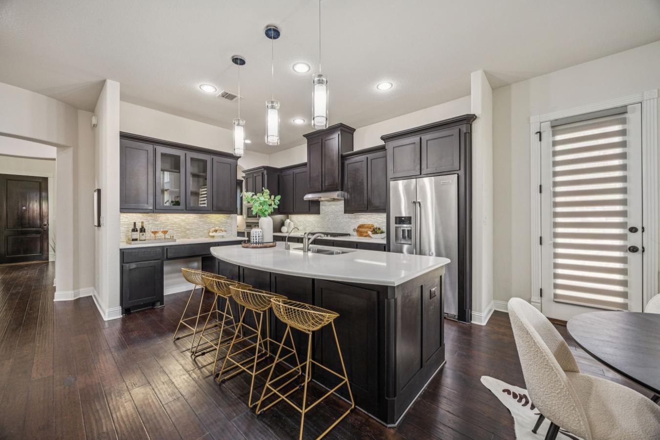 Plano, Denton, 75024, United States, 4 Bedrooms Bedrooms, ,3 BathroomsBathrooms,Residential,For Sale,1953560