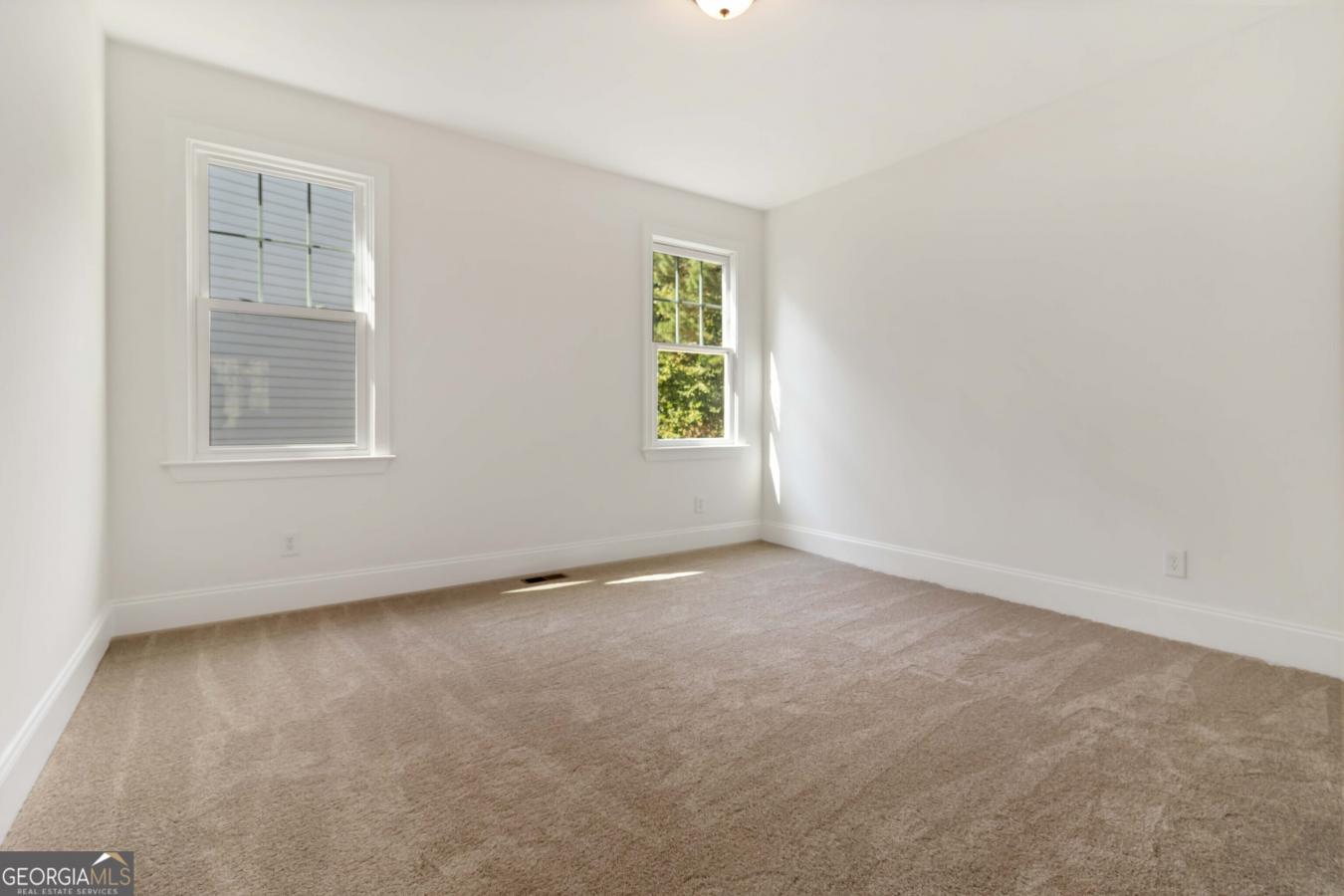 Cumming, Forsyth, 30041, United States, 6 Bedrooms Bedrooms, ,6 BathroomsBathrooms,Residential,For Sale,1953558