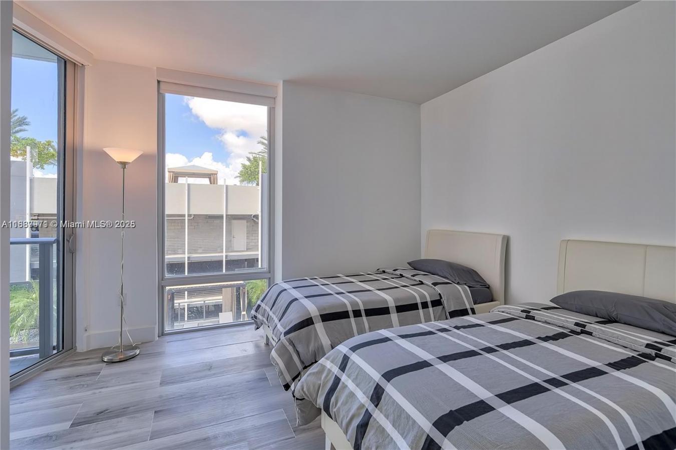 Be the lucky one to live in this beautiful CORNER UNIT with 2/2 and 1/ – image 13