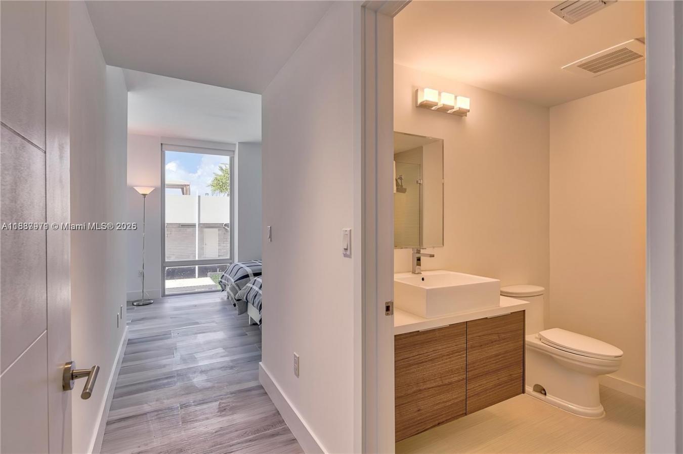 Be the lucky one to live in this beautiful CORNER UNIT with 2/2 and 1/ – image 14