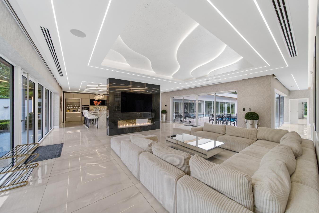 Formby, UK, L37 2DA, United Kingdom, 4 Bedrooms Bedrooms, ,4 BathroomsBathrooms,Residential,For Sale,1953556