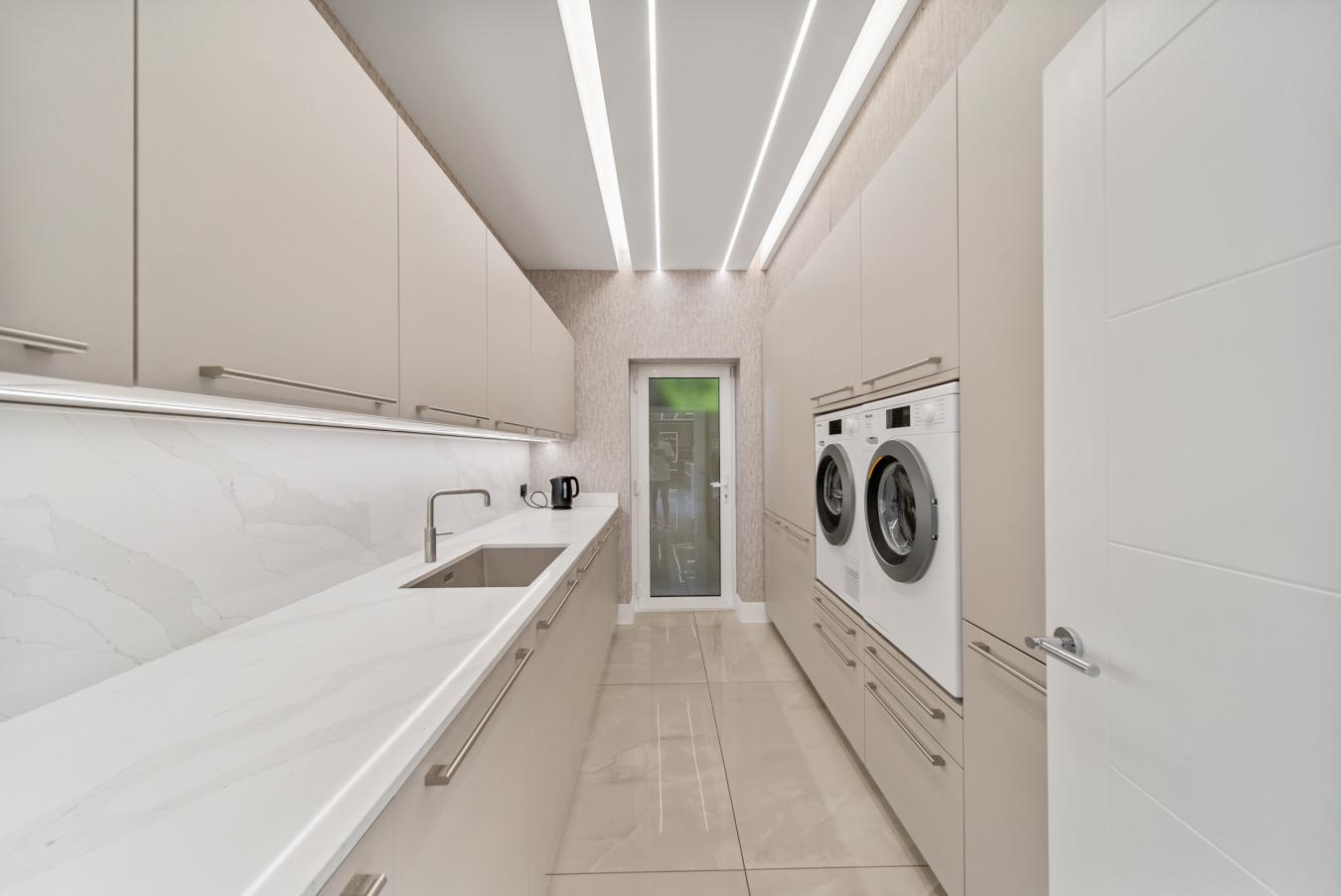 Formby, UK, L37 2DA, United Kingdom, 4 Bedrooms Bedrooms, ,4 BathroomsBathrooms,Residential,For Sale,1953556