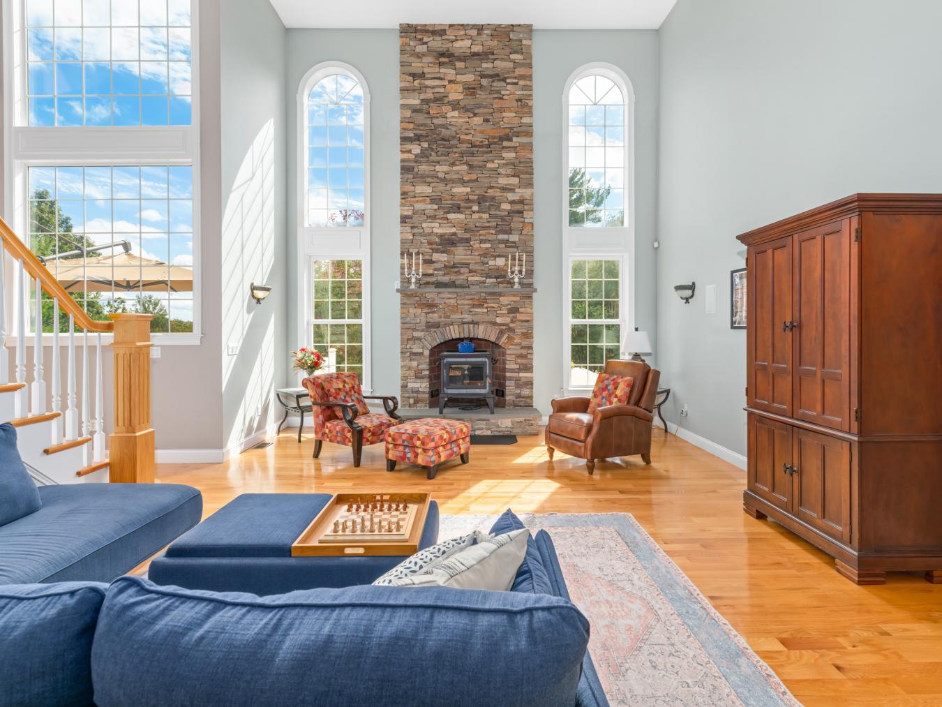 Cumberland, Providence, 02864, United States, 4 Bedrooms Bedrooms, ,4 BathroomsBathrooms,Residential,For Sale,1953555