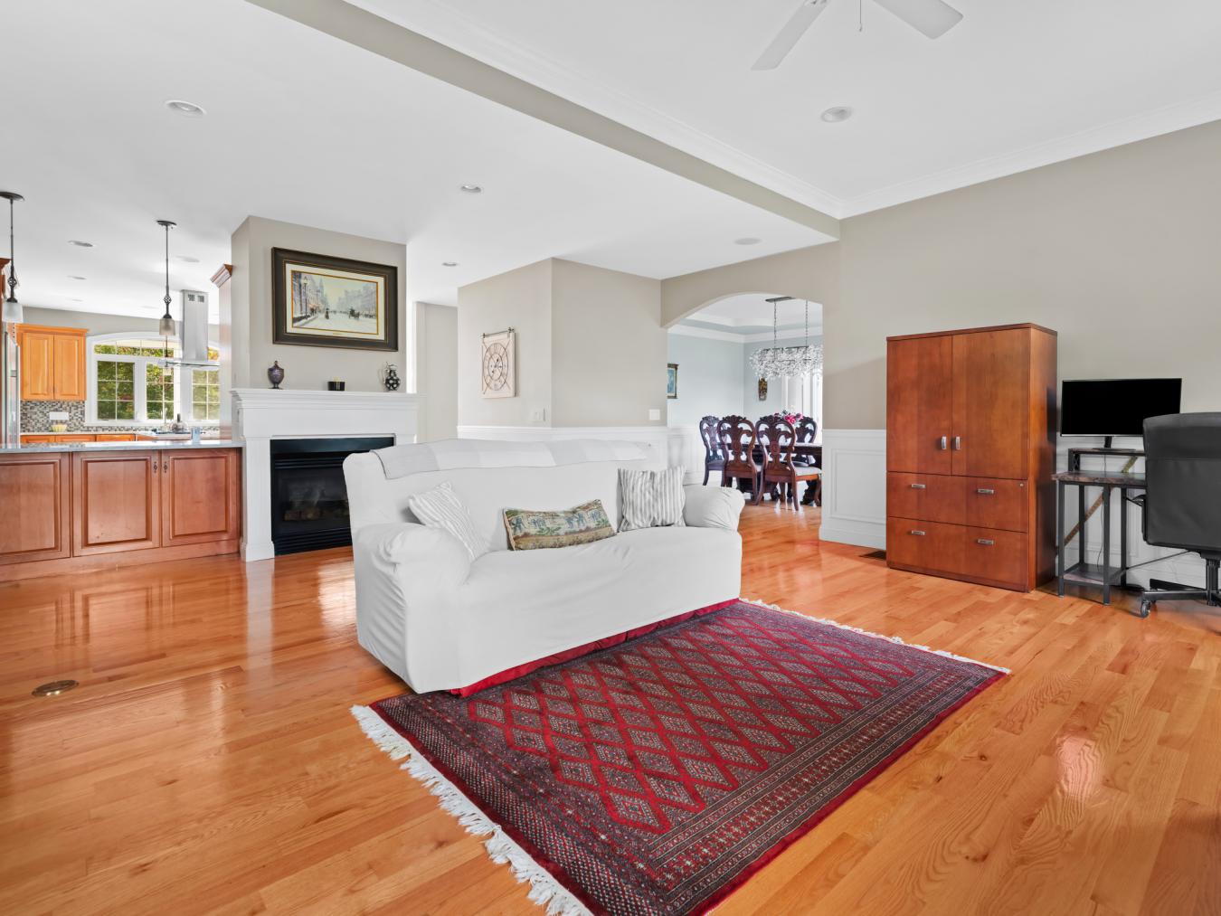 Cumberland, Providence, 02864, United States, 4 Bedrooms Bedrooms, ,4 BathroomsBathrooms,Residential,For Sale,1953555