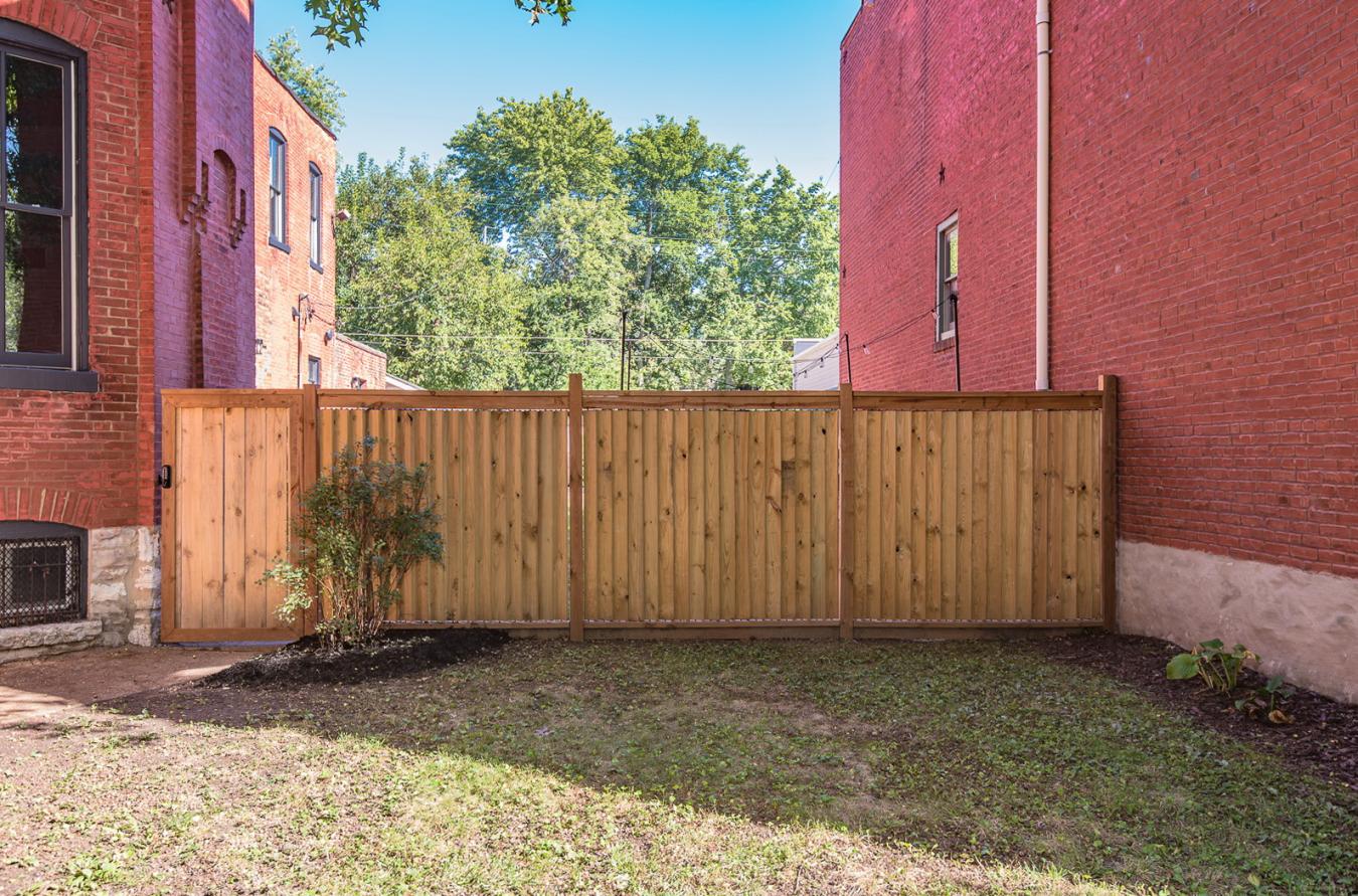 St Louis, St Louis City, 63118, United States, 4 Bedrooms Bedrooms, ,4 BathroomsBathrooms,Residential,For Sale,1953551