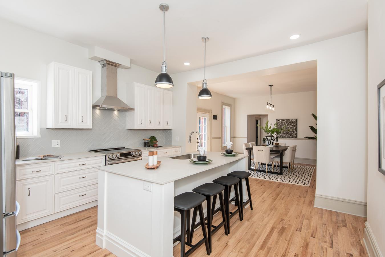 St Louis, St Louis City, 63118, United States, 4 Bedrooms Bedrooms, ,4 BathroomsBathrooms,Residential,For Sale,1953551