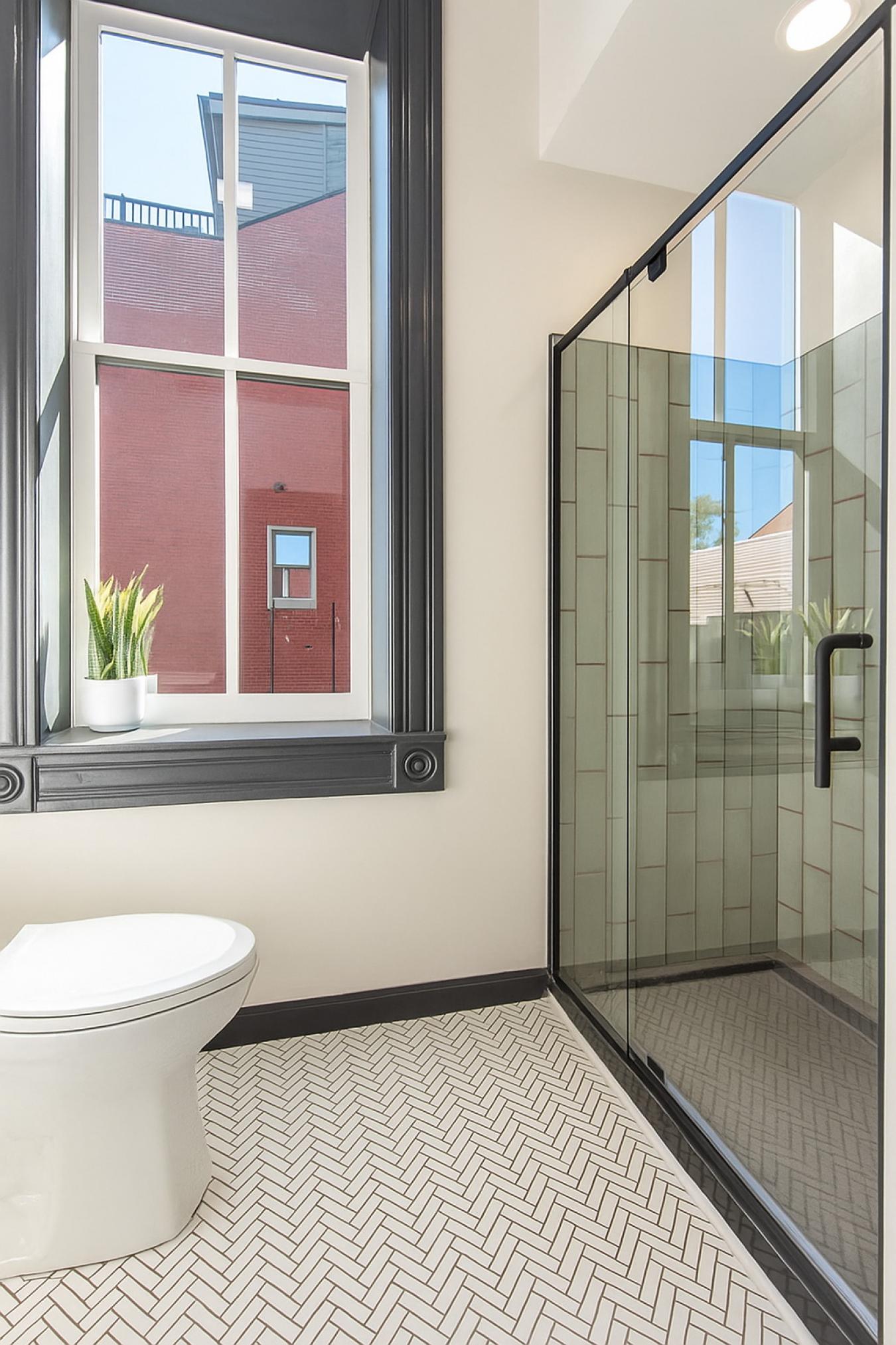 St Louis, St Louis City, 63118, United States, 4 Bedrooms Bedrooms, ,4 BathroomsBathrooms,Residential,For Sale,1953551