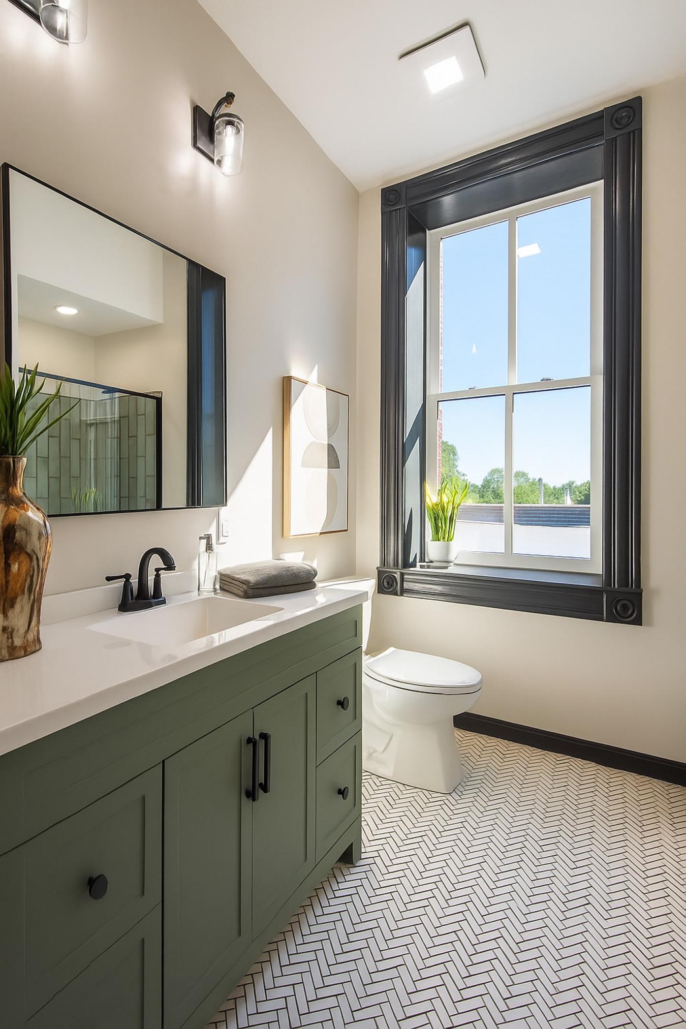 St Louis, St Louis City, 63118, United States, 4 Bedrooms Bedrooms, ,4 BathroomsBathrooms,Residential,For Sale,1953551