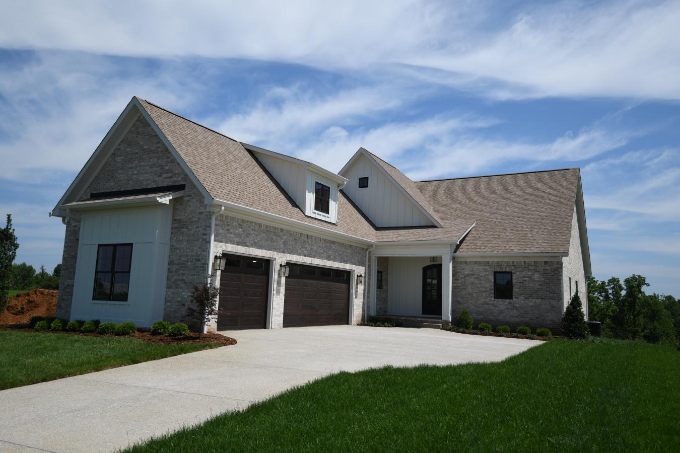 134 Noblewood Boulevard, Jeffersonville, Clark, 47130, United States, 4 Bedrooms Bedrooms, ,3 BathroomsBathrooms,Residential,For Sale,134 Noblewood Boulevard,2025011504