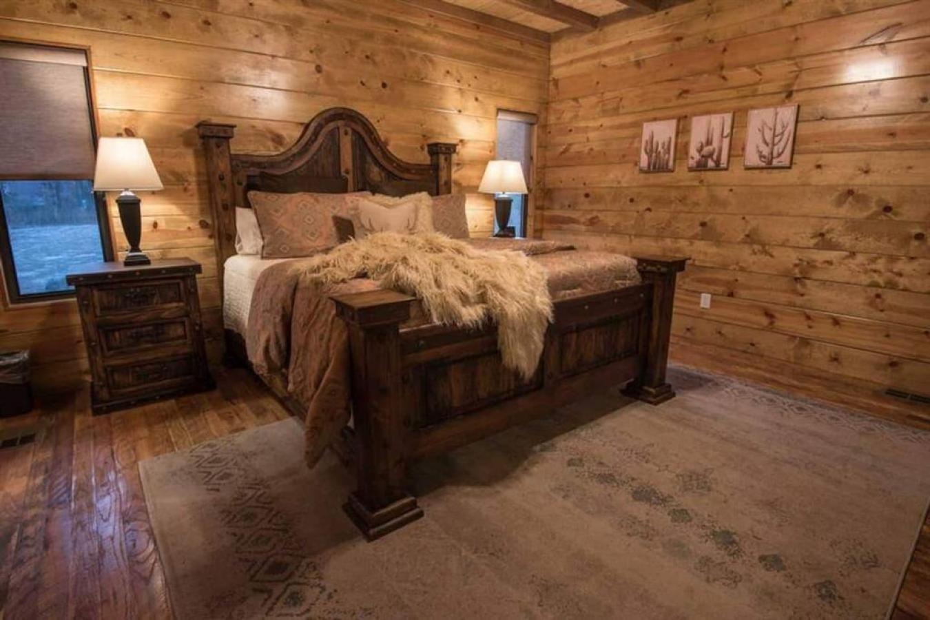 Broken Bow, McCurtain, 74728, United States, 6 Bedrooms Bedrooms, ,4 BathroomsBathrooms,Residential,For Sale,1953546