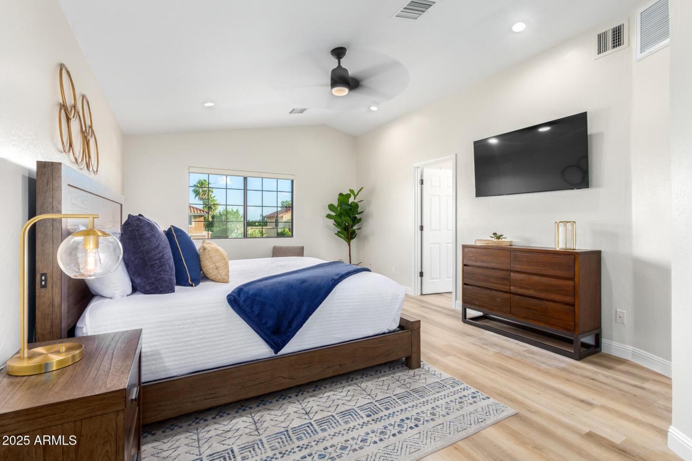 Scottsdale, Maricopa, 85254, United States, 5 Bedrooms Bedrooms, ,3 BathroomsBathrooms,Residential,For Sale,1953545