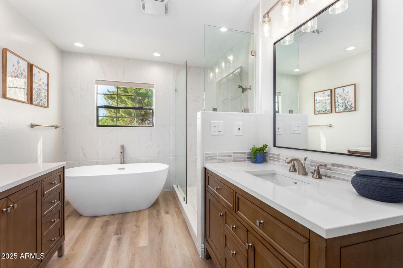 Scottsdale, Maricopa, 85254, United States, 5 Bedrooms Bedrooms, ,3 BathroomsBathrooms,Residential,For Sale,1953545