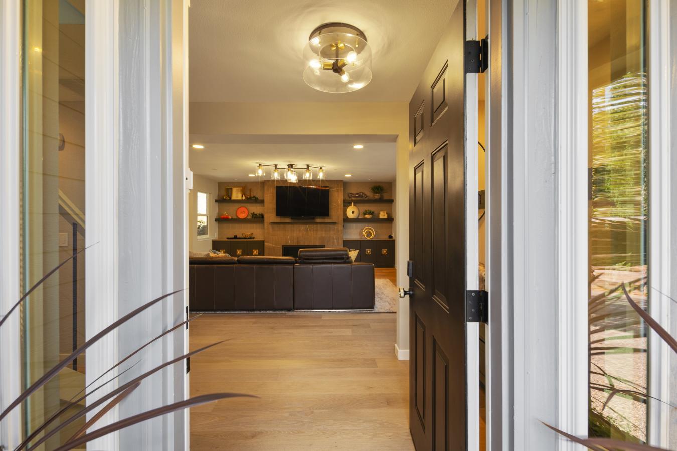 Kirkland, King County, 98034, United States, 4 Bedrooms Bedrooms, ,2 BathroomsBathrooms,Residential,For Sale,1953543