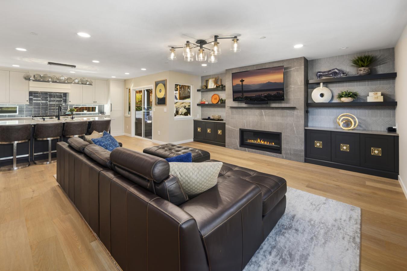 Kirkland, King County, 98034, United States, 4 Bedrooms Bedrooms, ,2 BathroomsBathrooms,Residential,For Sale,1953543