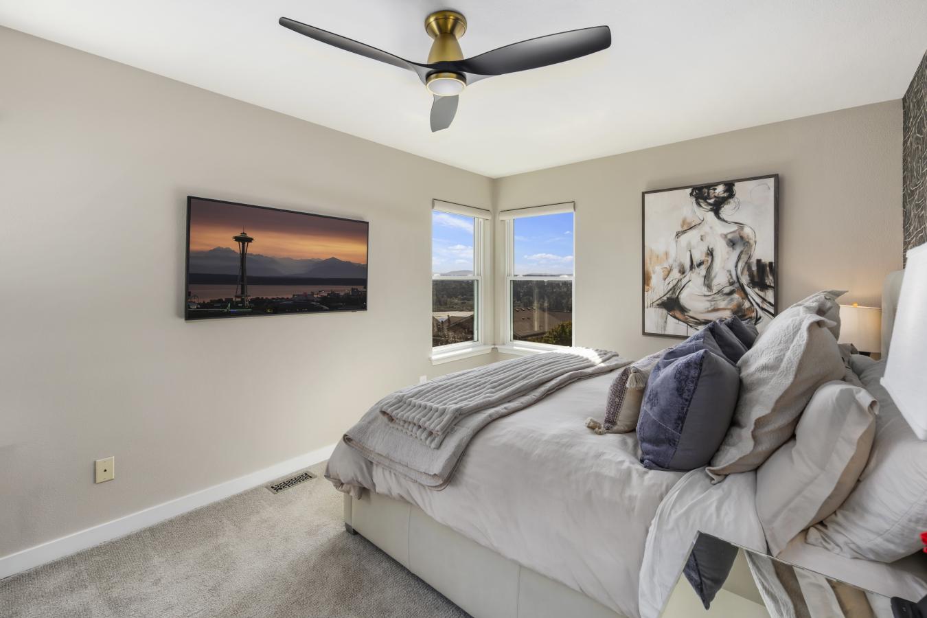 Kirkland, King County, 98034, United States, 4 Bedrooms Bedrooms, ,2 BathroomsBathrooms,Residential,For Sale,1953543