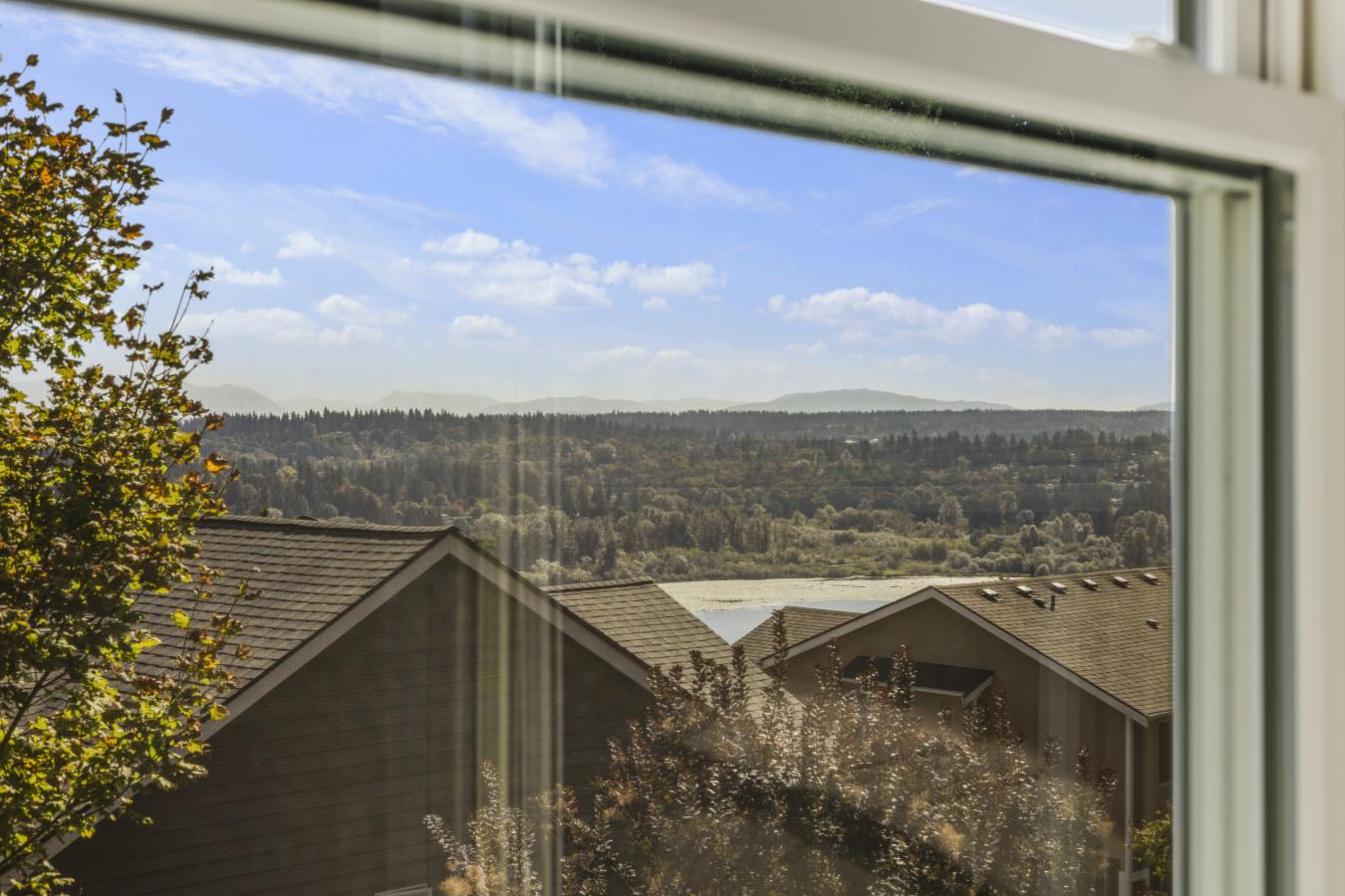 Kirkland, King County, 98034, United States, 4 Bedrooms Bedrooms, ,2 BathroomsBathrooms,Residential,For Sale,1953543