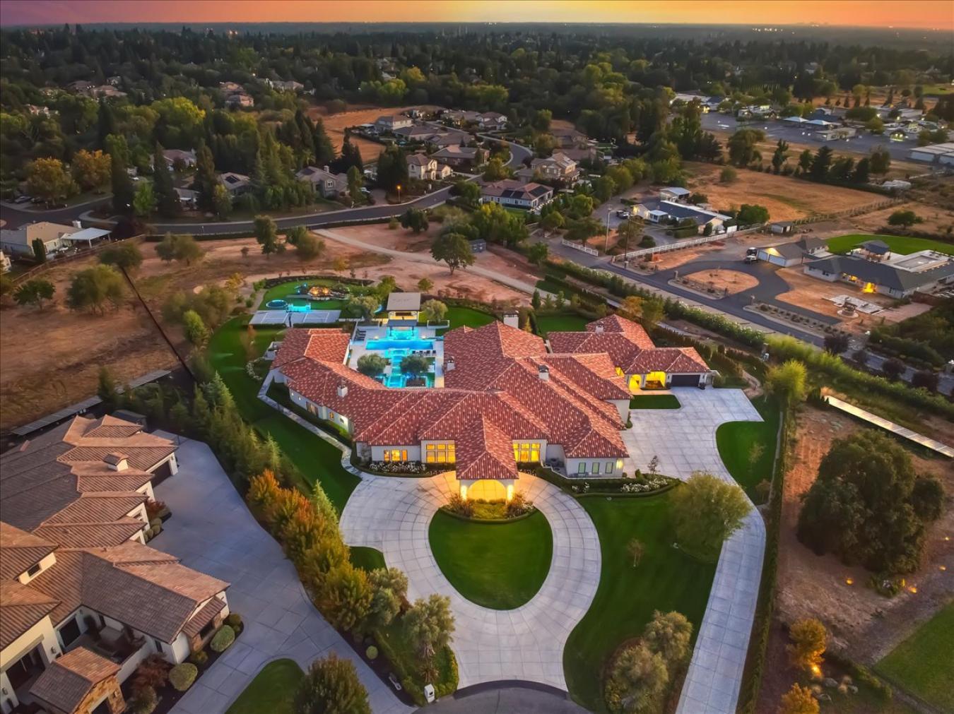 Granite Bay, Placer, 95746, United States, 6 Bedrooms Bedrooms, ,7 BathroomsBathrooms,Residential,For Sale,1953922